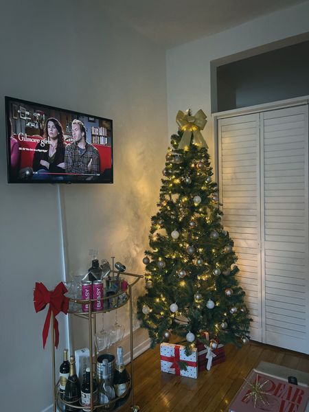 Christmas decor, Christmas tree, gift guide, Christmas

#LTKGiftGuide