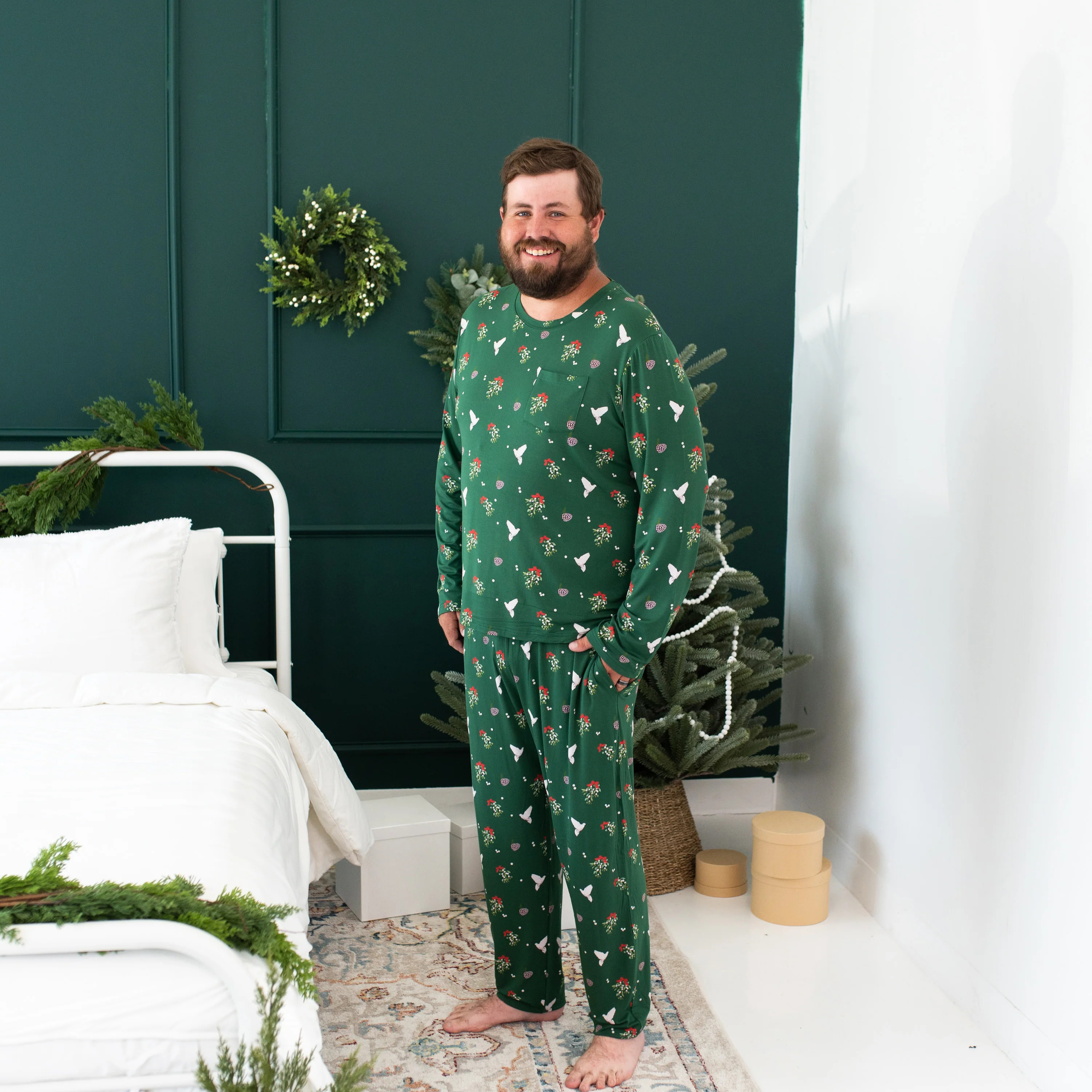 Men's Jogger Set in Mistletoe | Kyte BABY