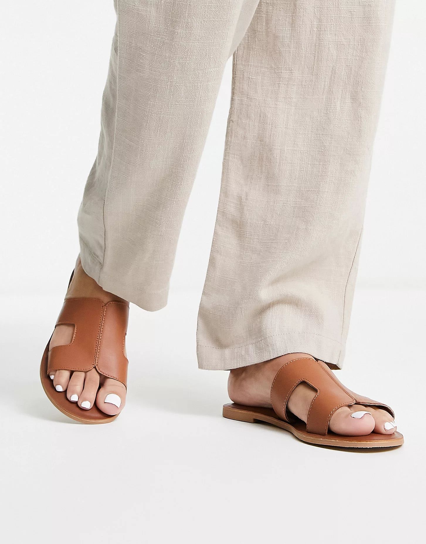 Accessorize cut out leather slider in tan | ASOS (Global)