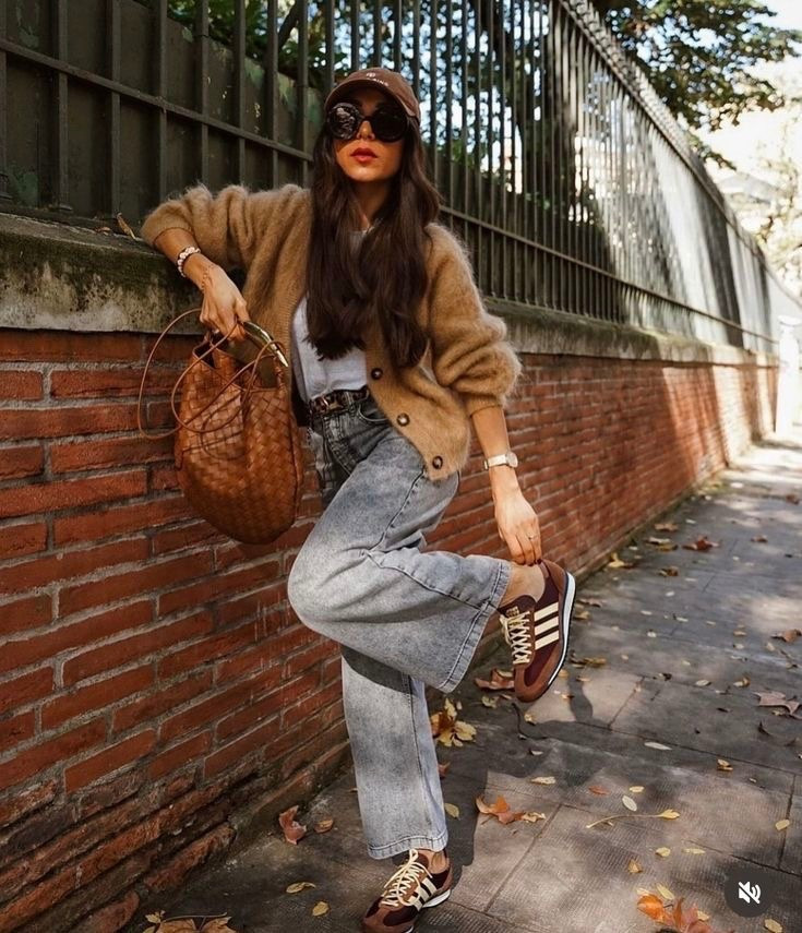 Fall outfit

Fall 2025 fashion trend outfit inspo:
Brown sneakers