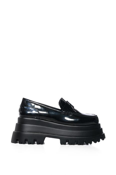 AZALEA WANG ALEO BASIC FLATFORM LOAFER IN BLACK | AKIRA