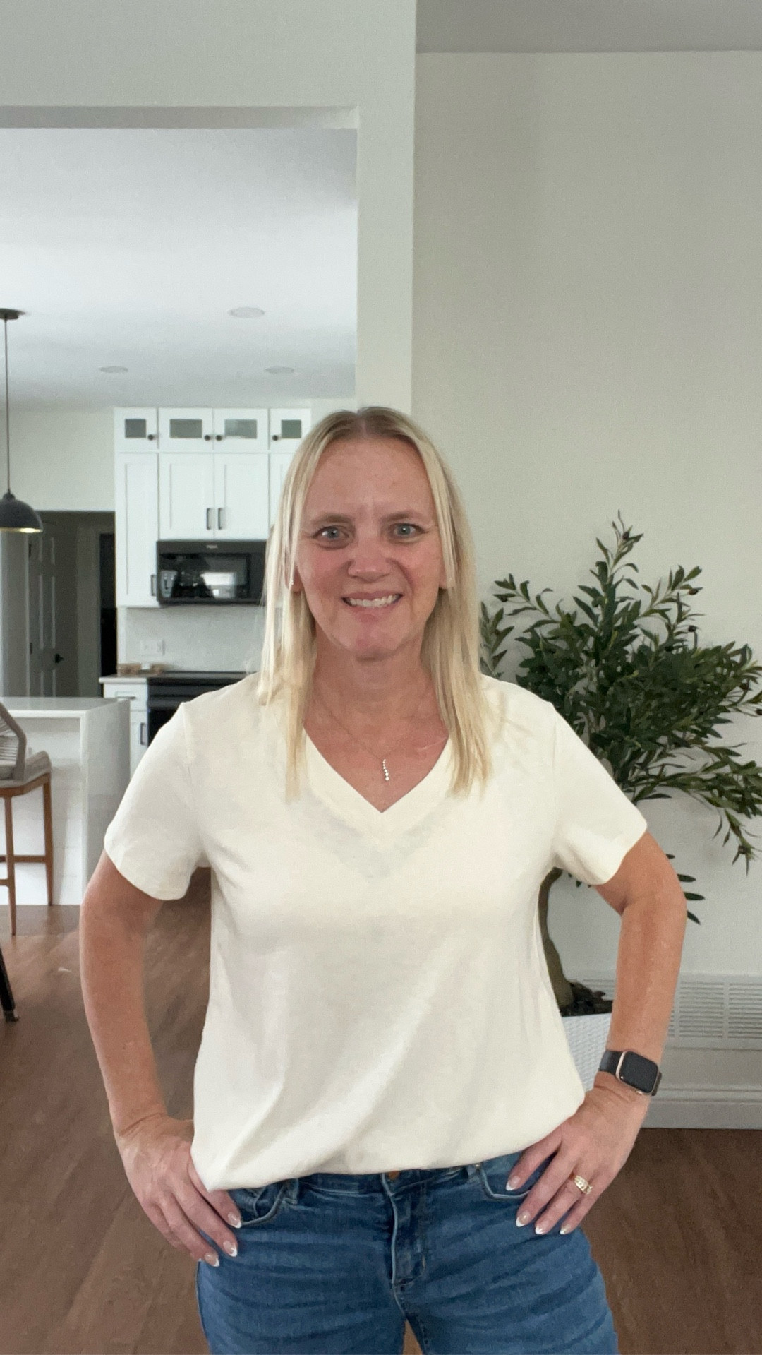 The kind of top you reach for again and again 🤍

This lightweight knit V-neck is soft, stretchy, and breathable with a relaxed fit that feels good all day. Dress it up for work, keep it casual for weekends, or layer it under a jacket when needed — it truly goes with everything.

An easy staple in every color kind of piece ✨

Comment SHOP for the 🔗


#LTKPetite #LTKgrwm #LTKootd
