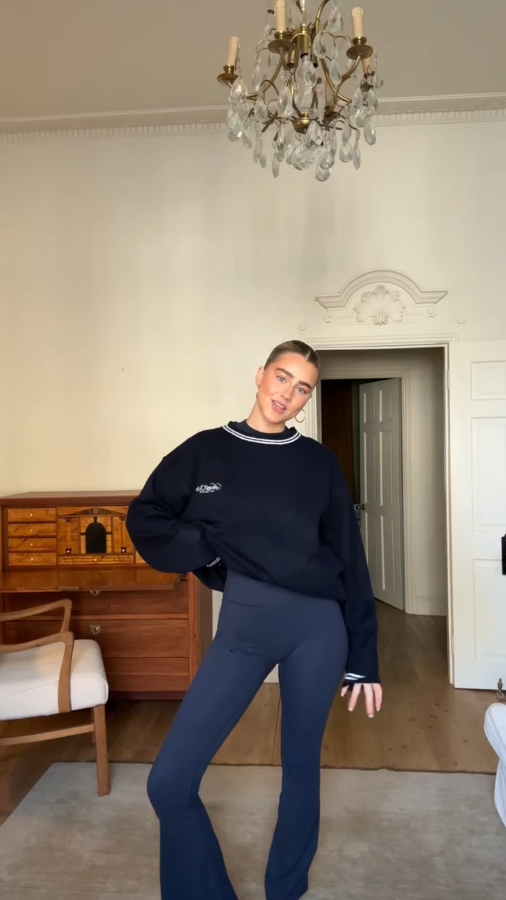 Comment which fit!!  Both from @leeloactive + @theiconicau

#LTKaustralia #LTKFashionMonth