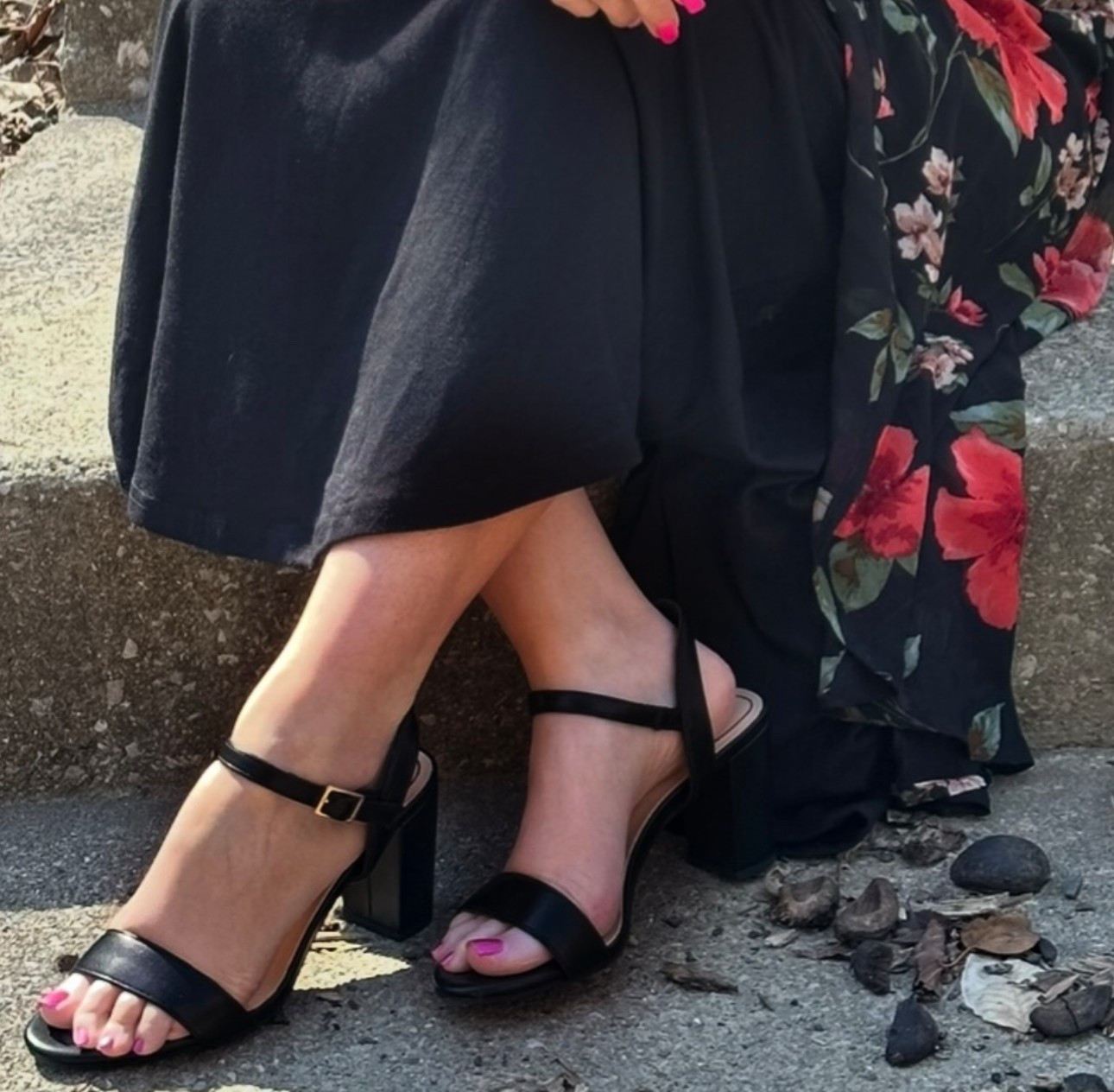 The Sandal for everyone 🖤

#LTKSeasonal #LTKOver40 #LTKSaleAlert