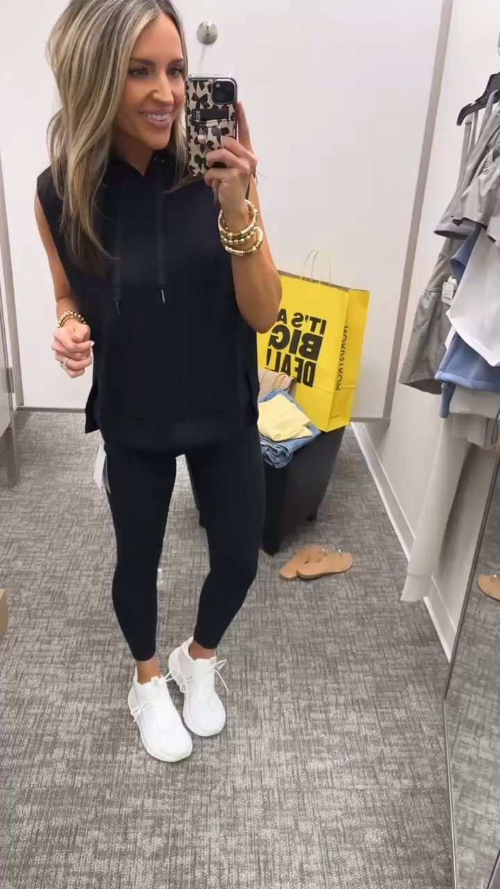 One of the items from the Nordstrom anniversary sale in the most excited about! I grabbed in size xs, color black. It’s adorable in black and the cream is gorgeous 

#LTKSaleAlert #LTKActive #LTKStyleTip