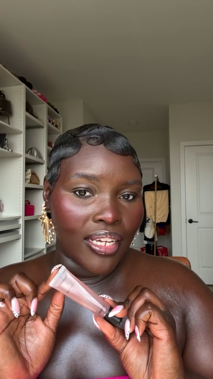 Dark skin lip combo to try 💋
A beautiful lip combo for summer and for that pop of pink! 🩷

(Lip combo, Dark skin makeup, lip combo on dark skin)