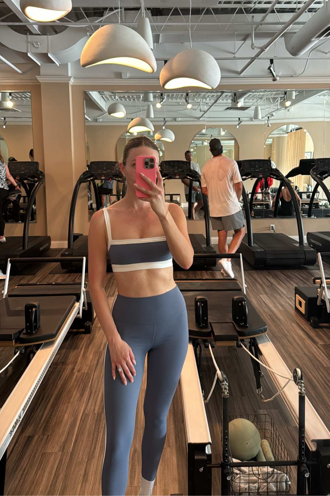 Splits59 workout set! love this set so flattering! 
wearing size Xs in top small in bottom
 

#LTKStyleTip #LTKFitness #LTKFindsUnder100