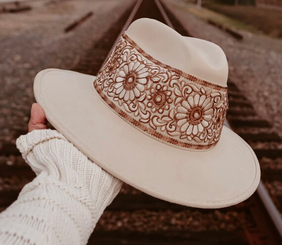 Fedora suede hat "Sofia" in ivory color | Etsy (US)