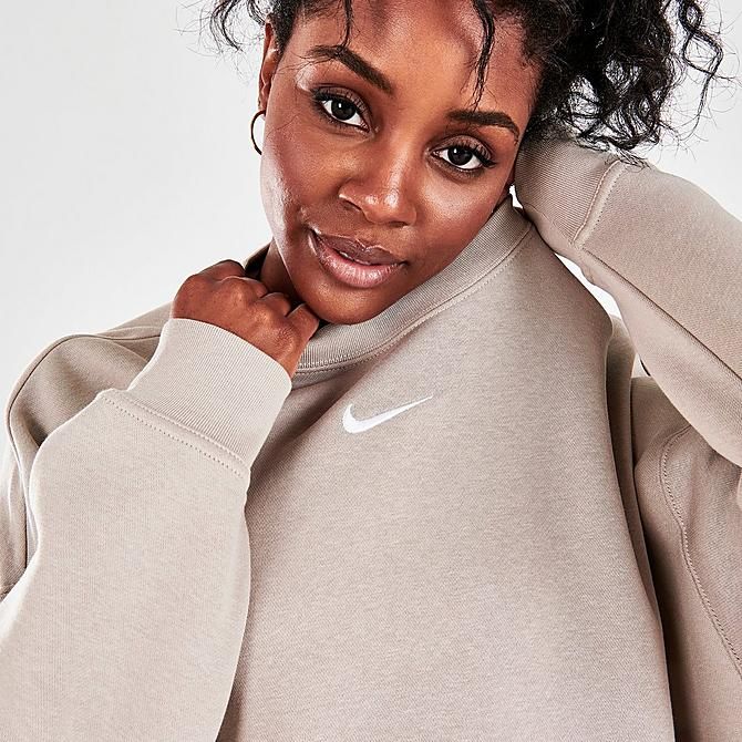 Women's Nike Sportswear Collection Essentials Over-Oversized Fleece Crewneck Sweatshirt | Finish Line (US)