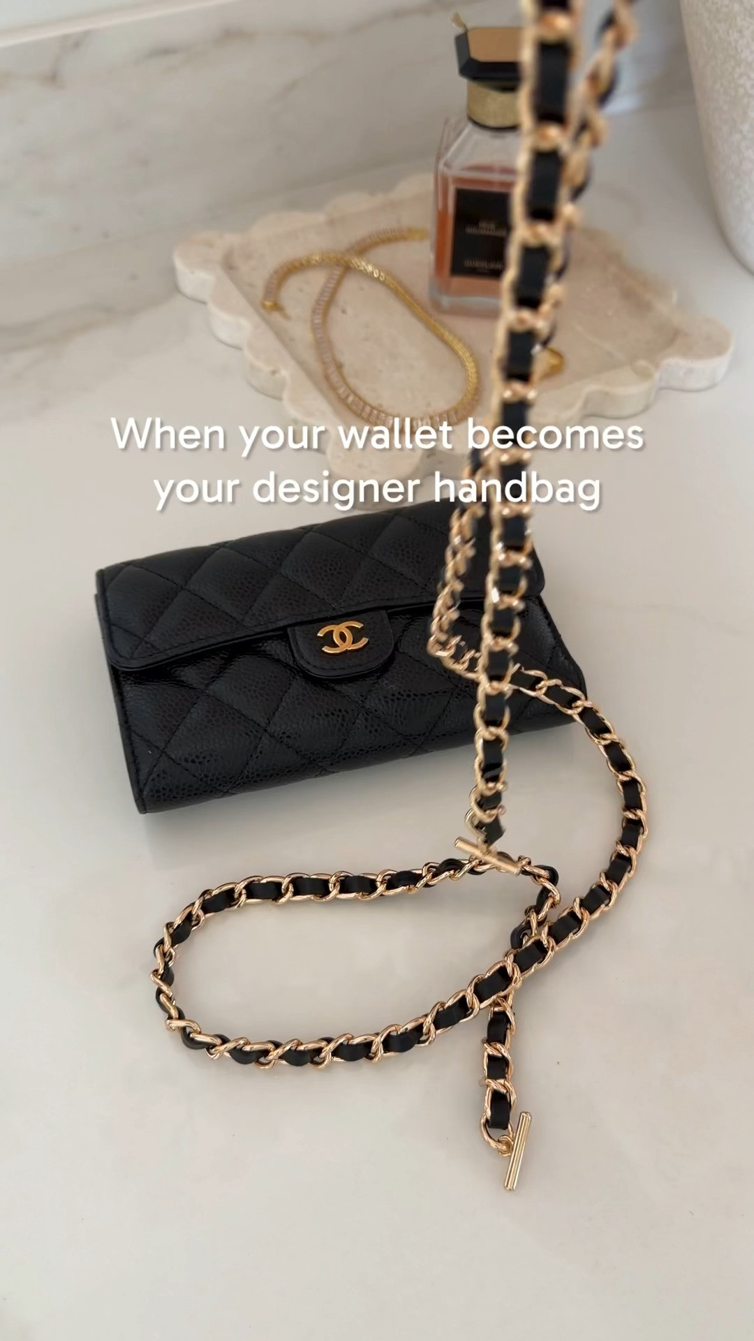The wallet chain that instantly turns your wallet into a handbag. It’s such an easy way to give a wallet a whole new look without carrying a full purse, especially for errands, dinner, or when you just want to travel light
 

 #LTKdayinmylife #LTKootd #LTKvlog