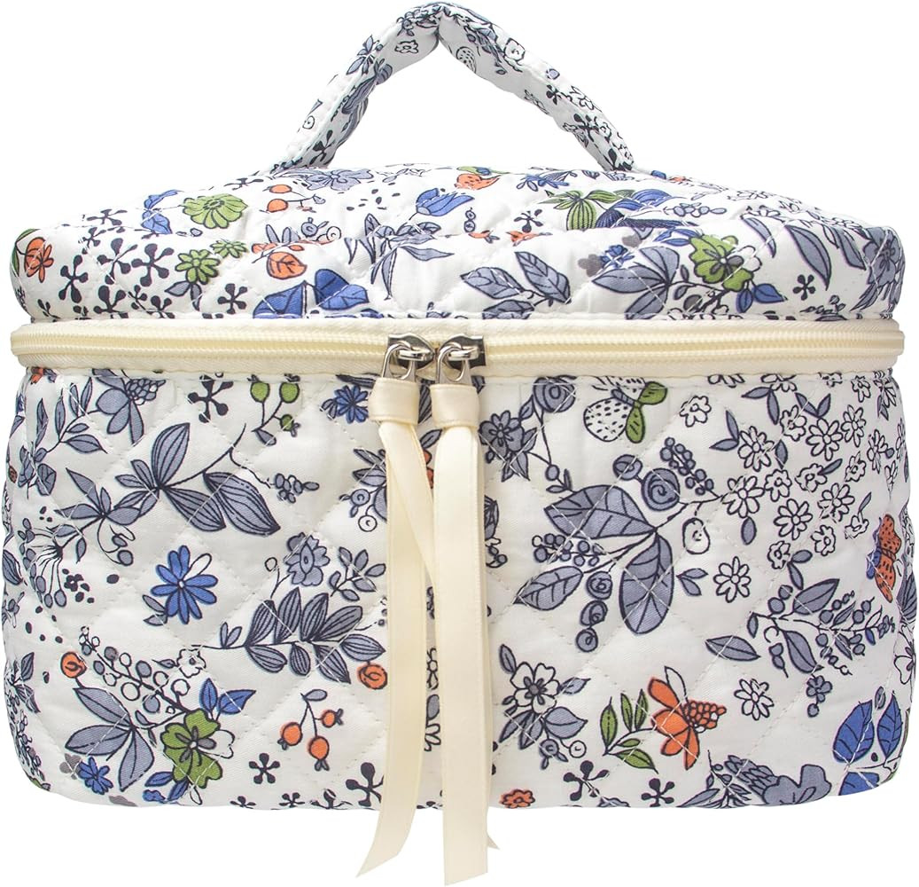 PAZIMIIK Quilted Makeup Bag Large Travel Zipper Soft Cosmetic Case for Women Girls Make Up,Leaf W... | Amazon (US)