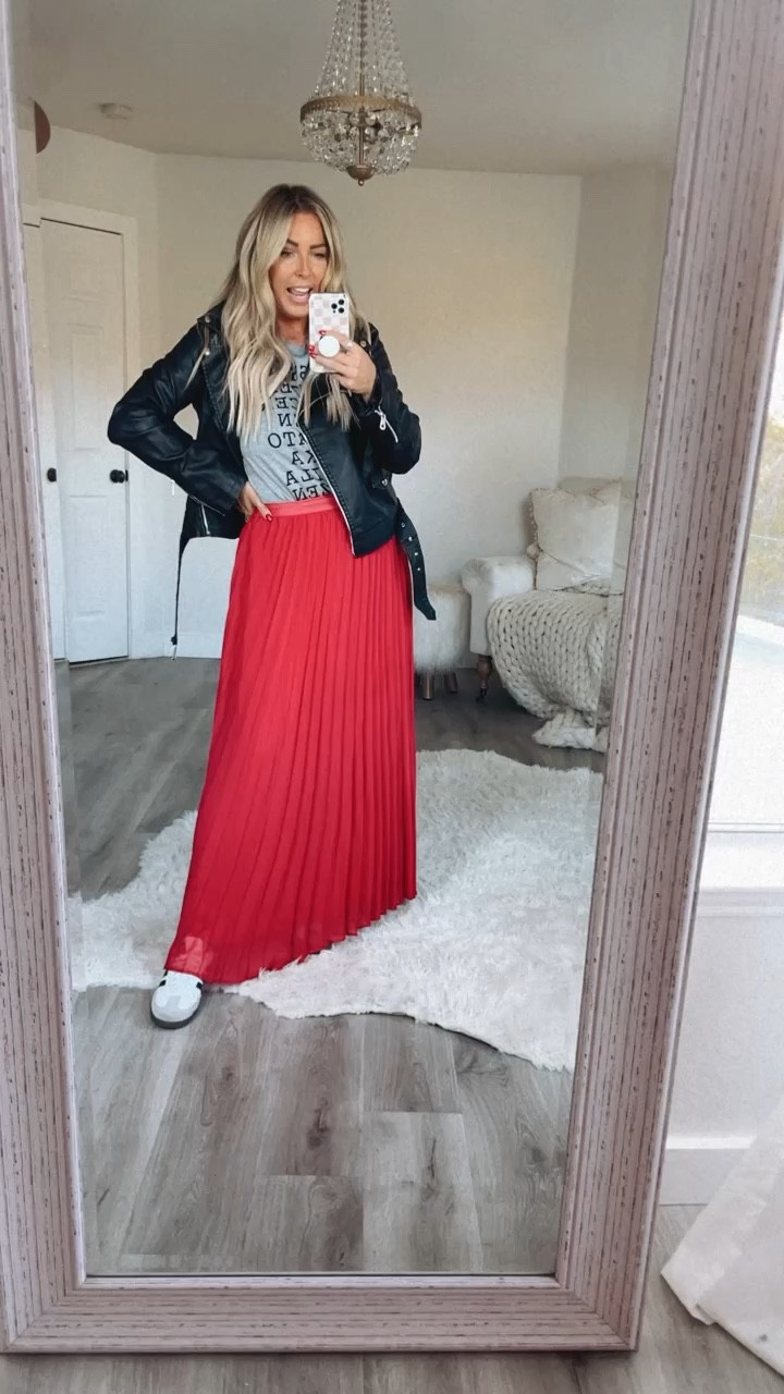 Sized up to a large for this fit, . Boots fits TTS. Sherpa Ugg tazz. Friendsgiving. Fall fashion. 
Pullover. Christmas party. Holiday party. Adidas sambas outfit. Sale 
Maxi skirt 

#LTKGiftGuide #LTKHoliday #LTKCyberWeek