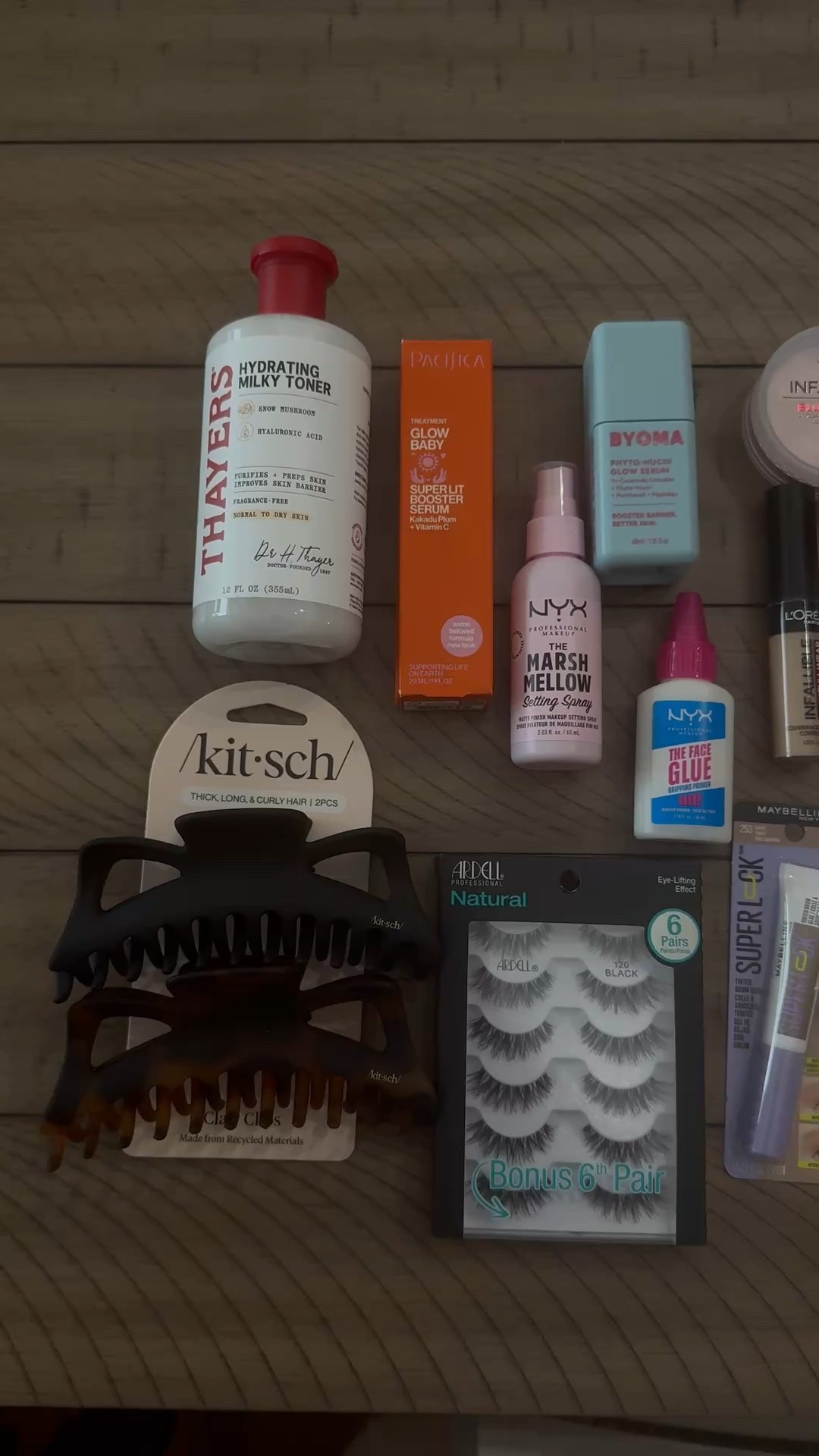 My latest Ulta haul!

Beauty products  makeup routine skincare hair care 

#LTKBeauty #LTKgrwm #LTKselfcare