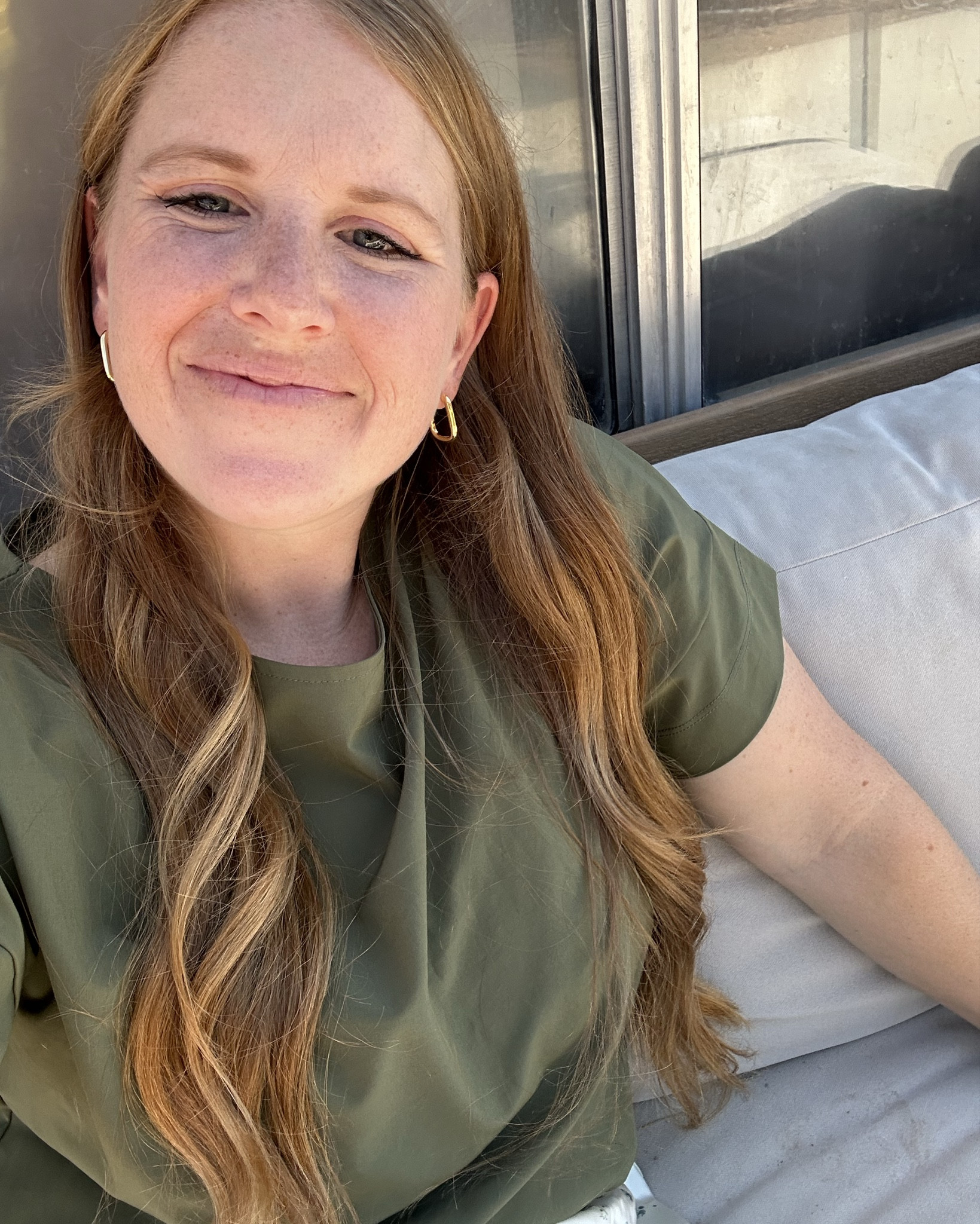 One of my favorite tips from Albion is their boss tee...it's the perfect length for short girls, and is super flattering. I love dressing it up with a skirt and the different colors are so cute! 