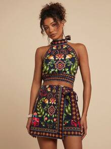 Travachic Vacation Casual Plant Print Halter Cropped Tank Top | SHEIN