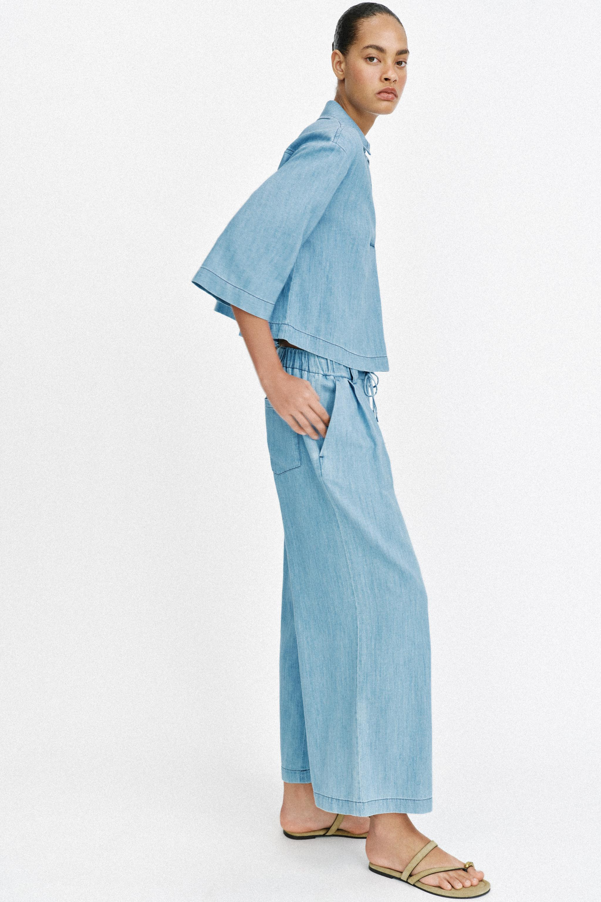 FLOWY V-NECK BLOUSE | Zara US