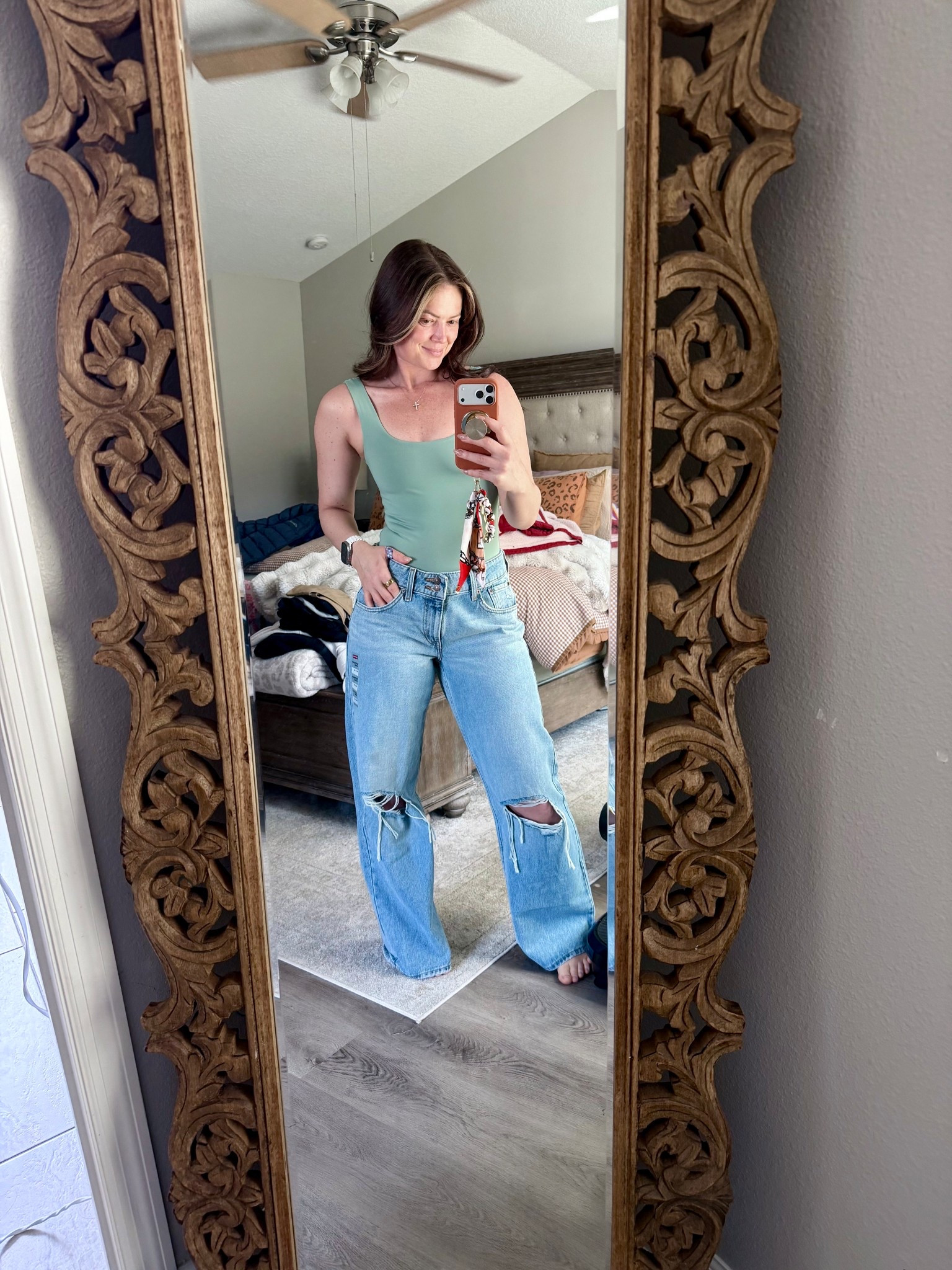 newest obsession: Levi’s jeans 😍 linked below! Wearing a size 29! Would have sized down after wearing them and they stretched out a bit!