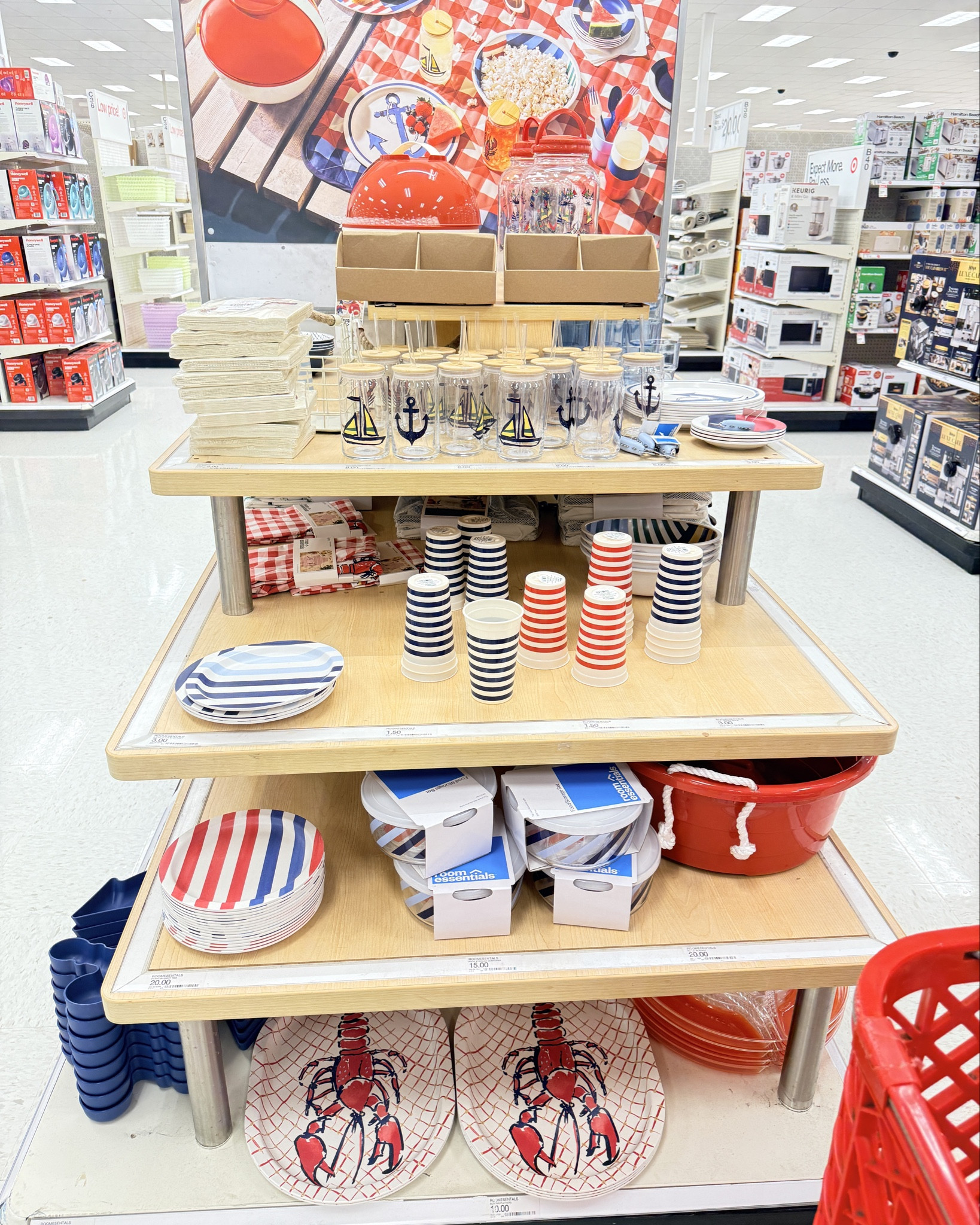 This new nautical themed dinnerware set is so adorable for Summer!

Lobster, outdoor dining, nautical themed, striped, sailboats