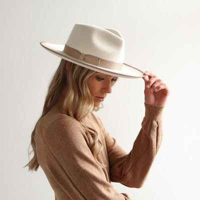 Monroe Rancher - Off White / Taupe Trim | Gigi Pip