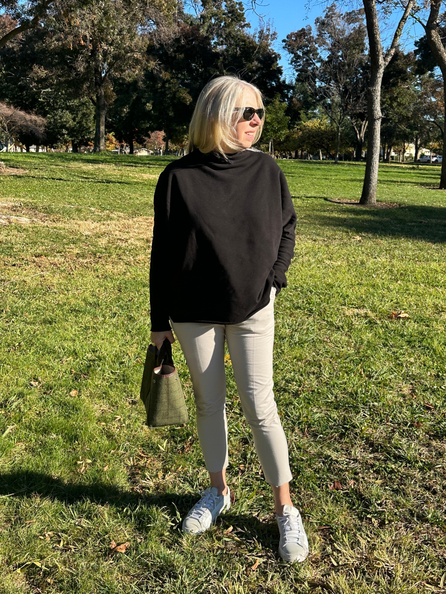 May be my most favorite outfit right now..

@FrankandEileen ‘s Effie Funnel Neck Capelet is another winter staple that is my go to. Love the look and it’s so good with these soft pull on Murphy pants.  This is a trouser/legging (here in cement ) that looks amazing and feels the same. You’ll want to live in them. They are as easy as a legging, but much better! I want this in all the colors.

This is also the perfect travel pant!

#FrankandEileenpartner #wearloverepeat #Itktravel #ltkfall #ltkcaliforniastyle #ad

#LTKActive #LTKOver40 #LTKStyleTip