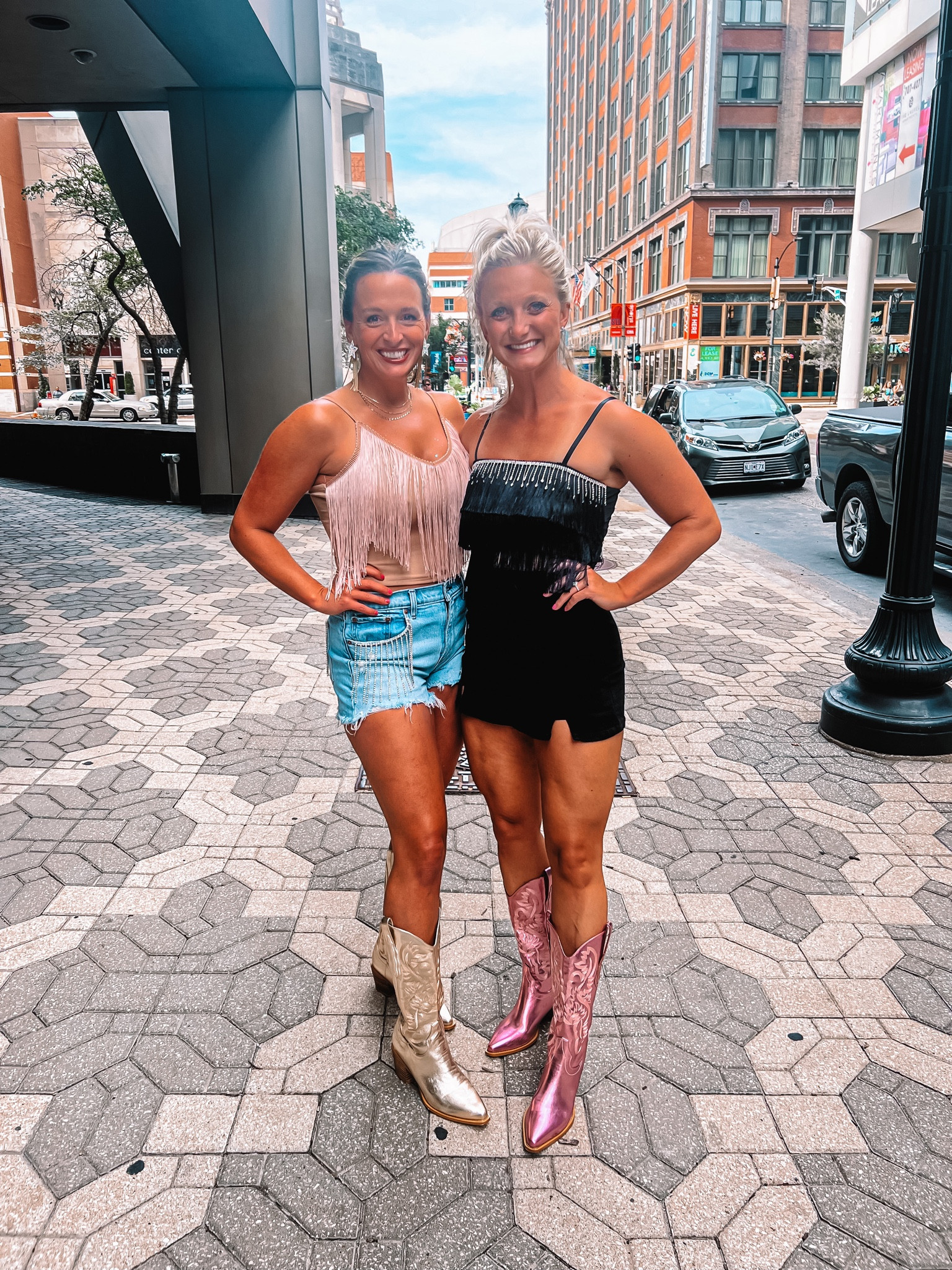 Morgan Wallen concert outfit 💕


#LTKshoecrush #LTKFitness #LTKFind