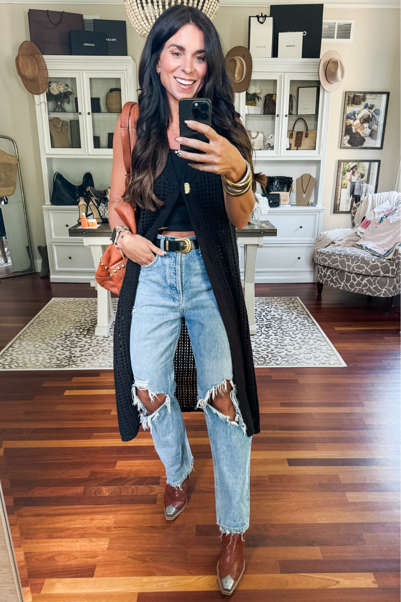 26 denim
CS top
O/s cardigan
Size up half in boots

#LTKSeasonal #LTKFindsUnder100 #LTKStyleTip