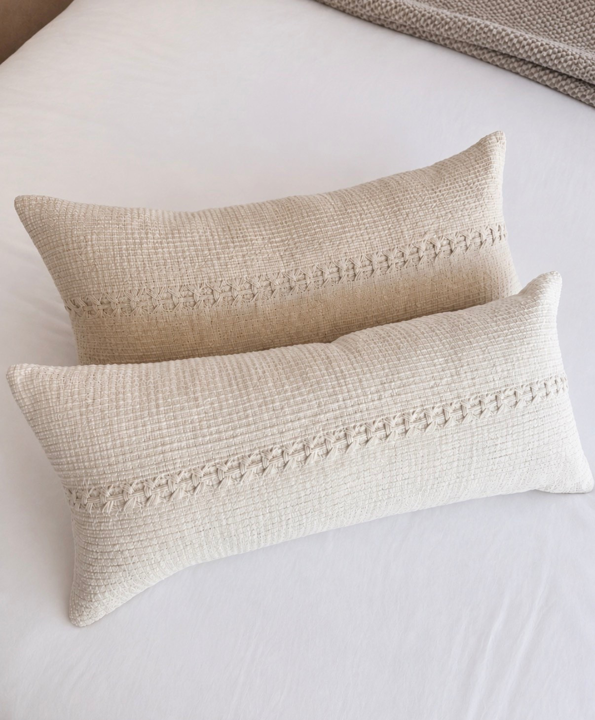 50% OFF right now! 🤍 A pillow so good, I bought it twice!!!!! 

The white version is typically about 2x the price, which makes this deal even better. ✨

✔ Designer-inspired look
✔ Textured woven detail
✔ 12” x 27” lumbar size
✔ Perfect for beds, chairs, and sofas

🚨 Add to cart while it’s still shipping. These popular neutral pillows don’t usually stay in stock for long. 🤍 See it below ⬇️

#LTKSaleAlert #LTKHome #LTKdayinmylife