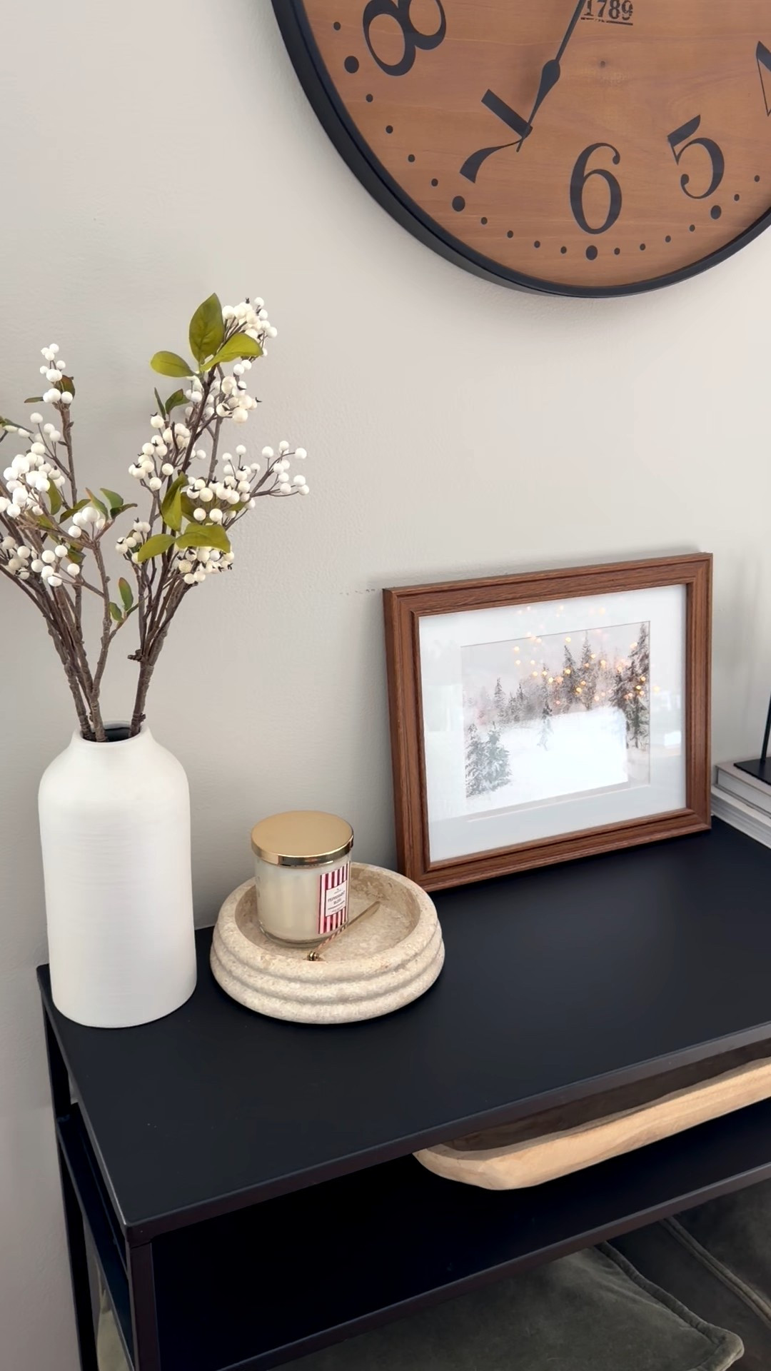 Holiday console table styling 

#LTKHome #LTKHoliday