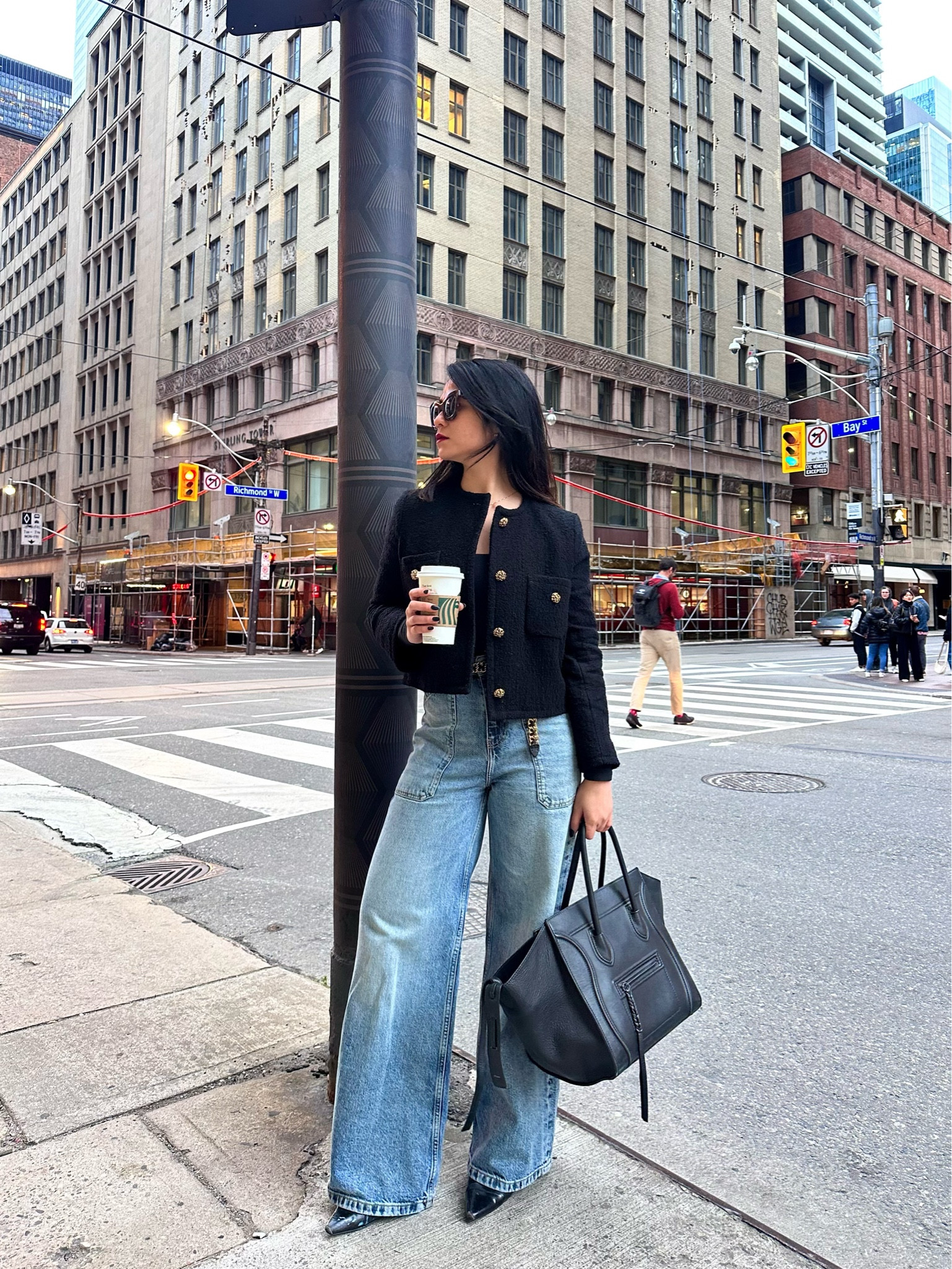 Embracing the autumn chill in style. 🍂 Classy streetwear, because comfort and elegance should always #StreetwearChic 

#LTKstyletip #LTKworkwear #LTKHoliday
