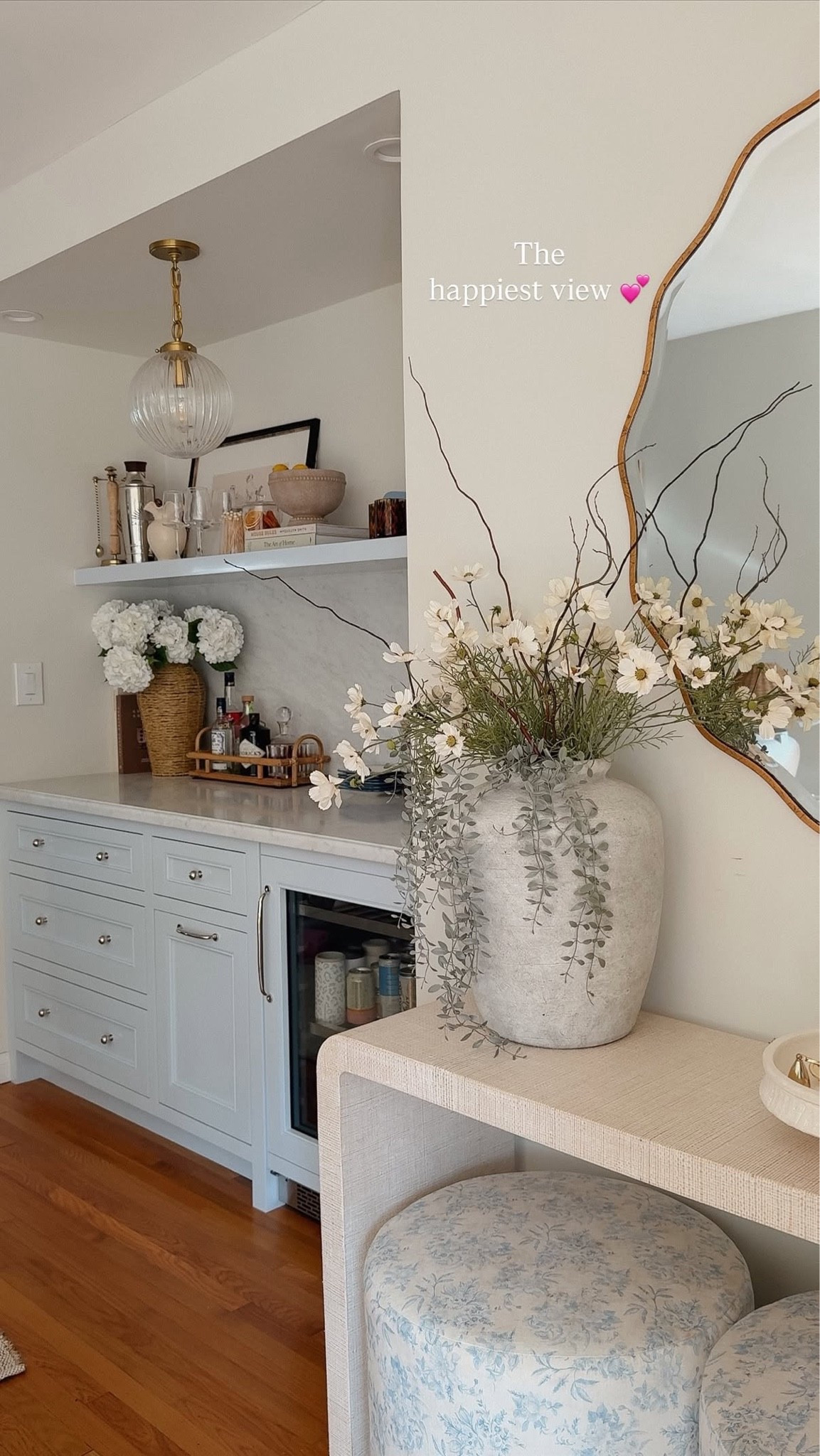 My favorite view of our bar! ✨

#LTKHome #LTKSeasonal #LTKdayinmylife