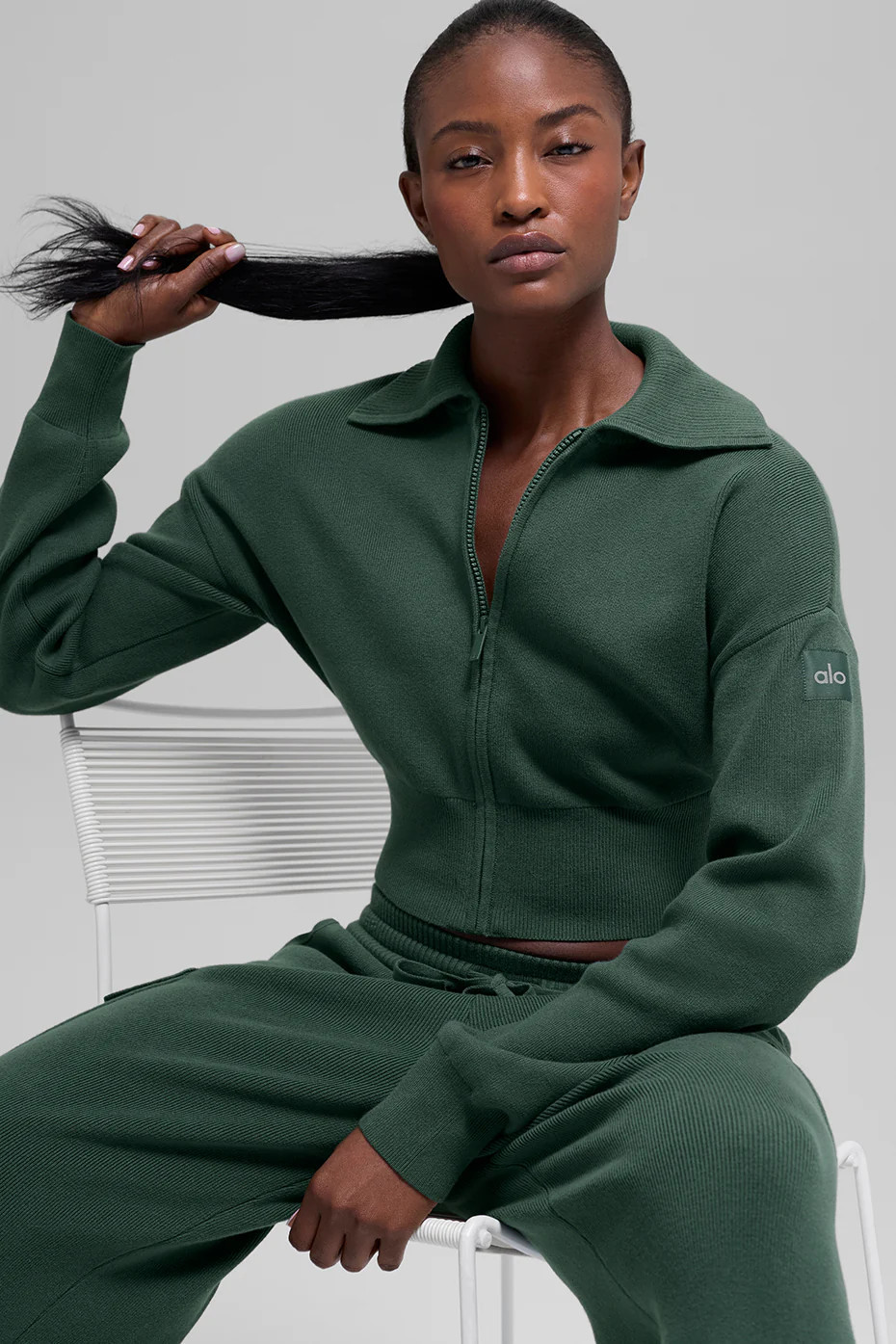 ALO | Scholar Knit Cropped Full Zip Jacket in Clover Green, Size: Medium | Alo Yoga (US)