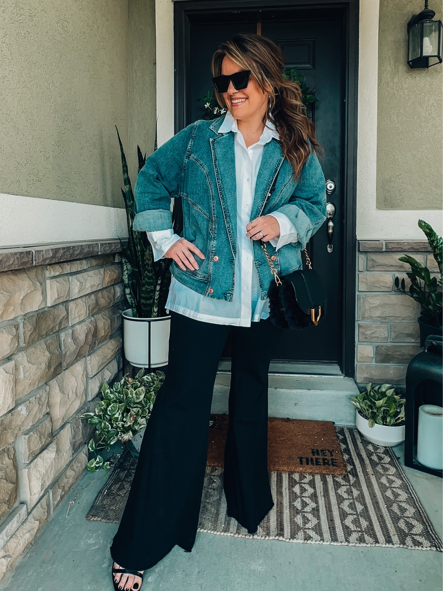 Business casual work outfits for the week with @walmartfashion 
Midsize size 14 fall outfits 
•Outfit 4: white tunic button down blouse with side slits xl, Jean oversized blazer jacket xl, pull in stretchy flare black jeans size 14 




#LTKSeasonal #LTKworkwear #LTKcurves