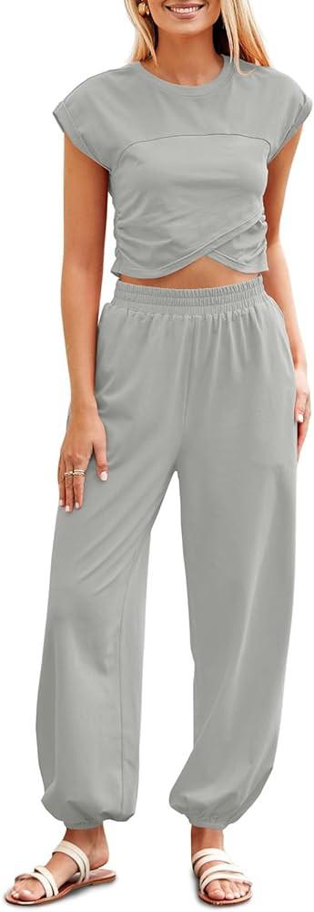 Fisoew Women's Two Piece Outfits Casual Lounge Sets Crop Tops and Joggers Tracksuit with Pockets | Amazon (US)