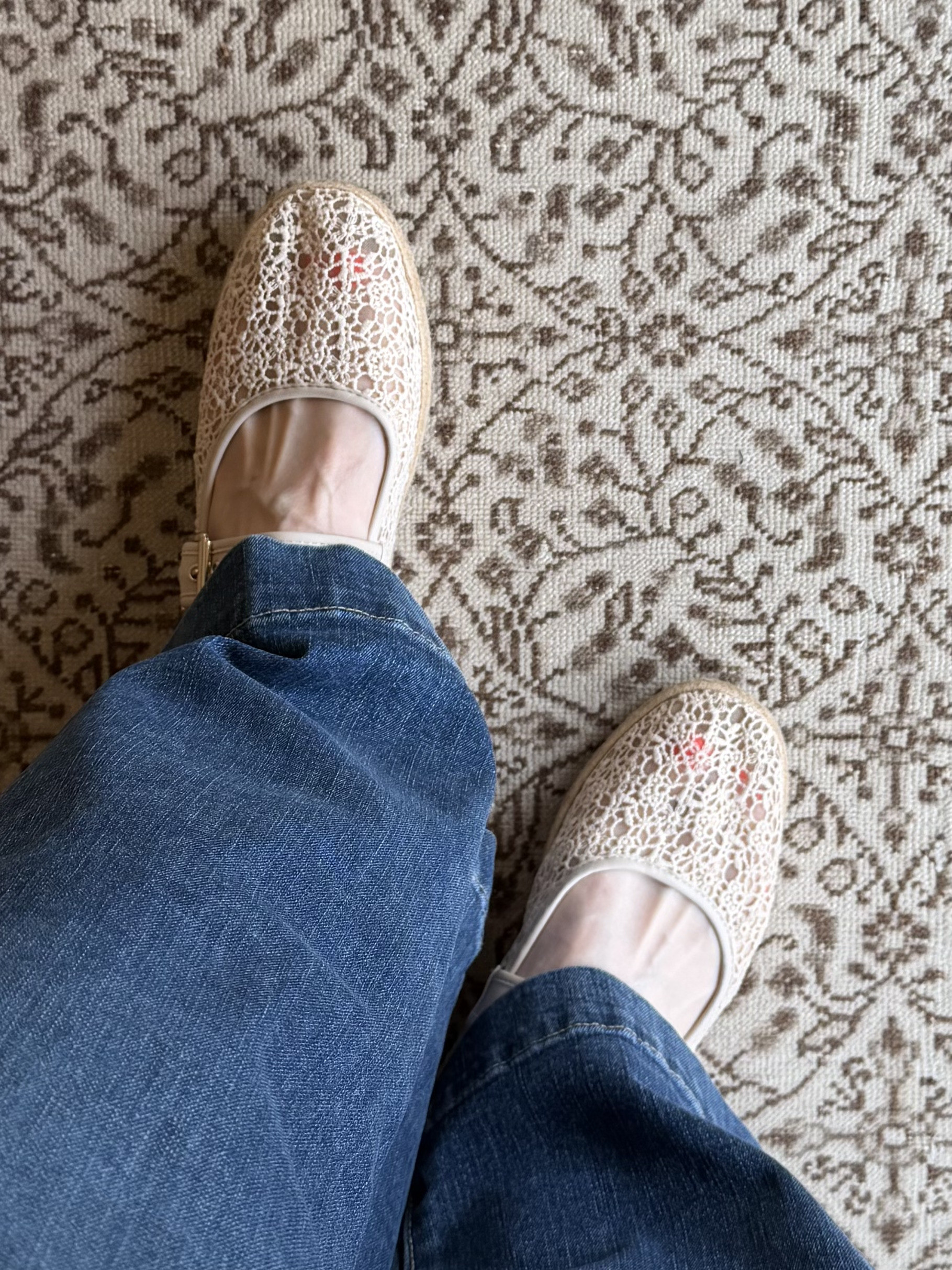 I recently picked up these Lauren Conrad flats from @Kohls. They are lightweight and super breathable.  Perfect for those warm Spring days.  

 #LTKFestival #LTKSeasonal