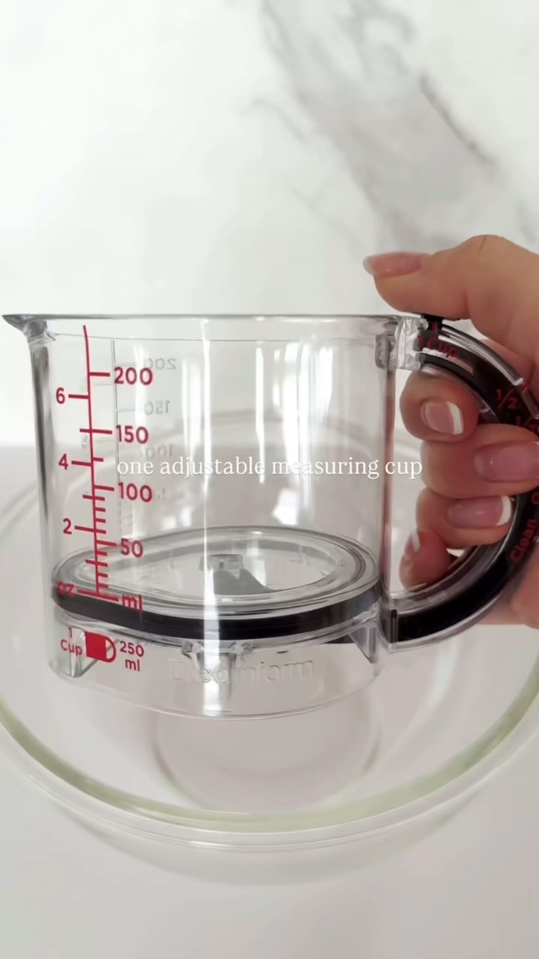 One of those kitchen tools you don’t know you need until you use it 🤍 this all-in-one adjustable measuring cup makes baking and cooking so much easier …. less mess, less clutter, and way more convenience.

SHOP : https://amzn.markable.ai/FzYebZv4

#kitchenfavorites #everydayfinds #homeessentials