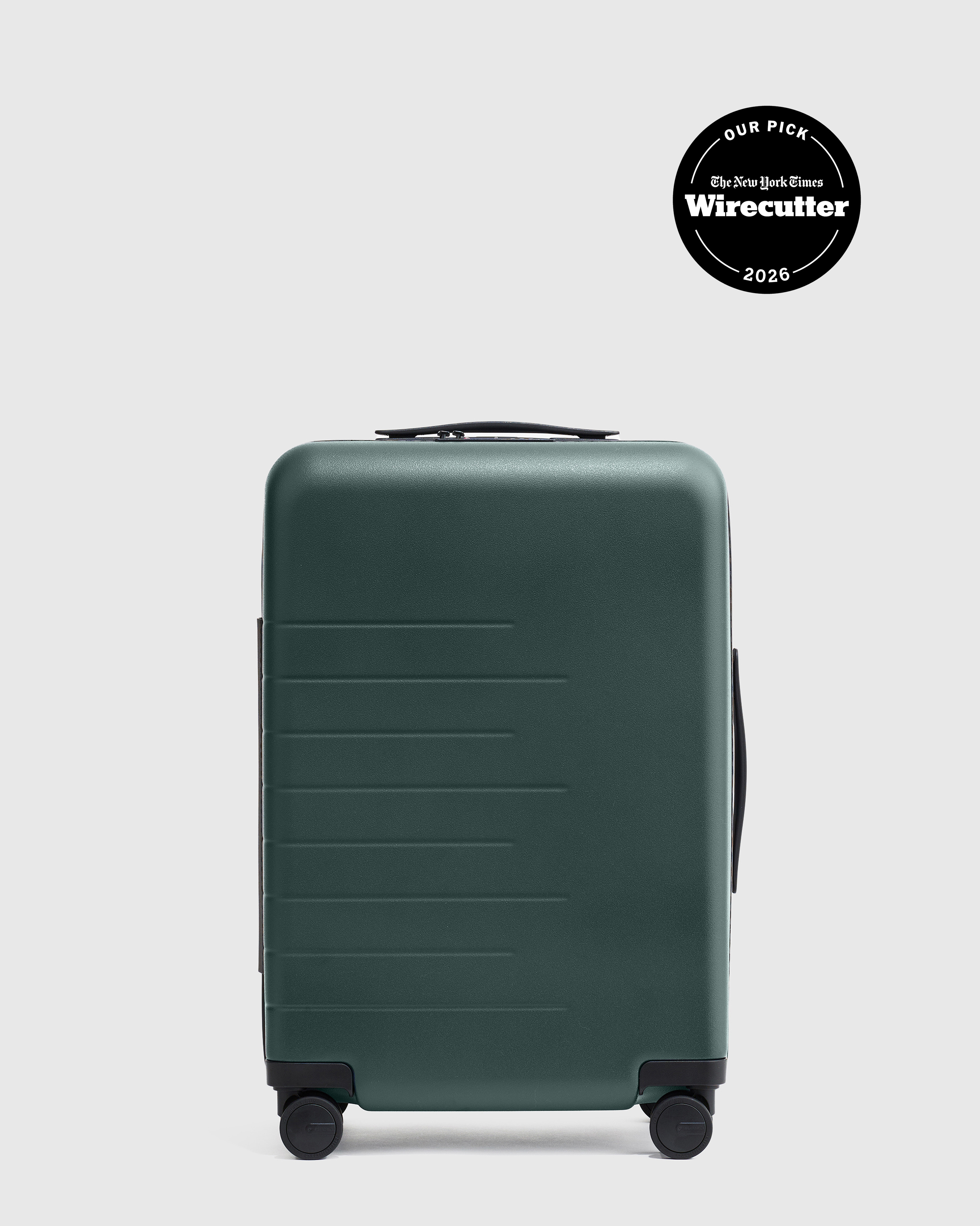 Quince | Carry-On Hard Shell Suitcase 21"" in Olive, Polycarbonte | Quince