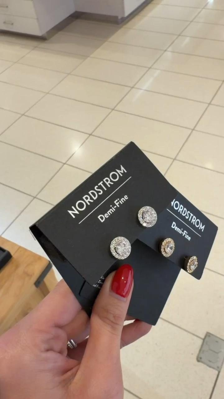 A great last minute gift idea for under $30. Purchase online and pickup it up in store!

Demi-fine stud earrings, last minute gift idea, Nordstrom finds, jewelry, stocking stuffers, annabrstyle 

#LTKHoliday #LTKGiftGuide #LTKSeasonal