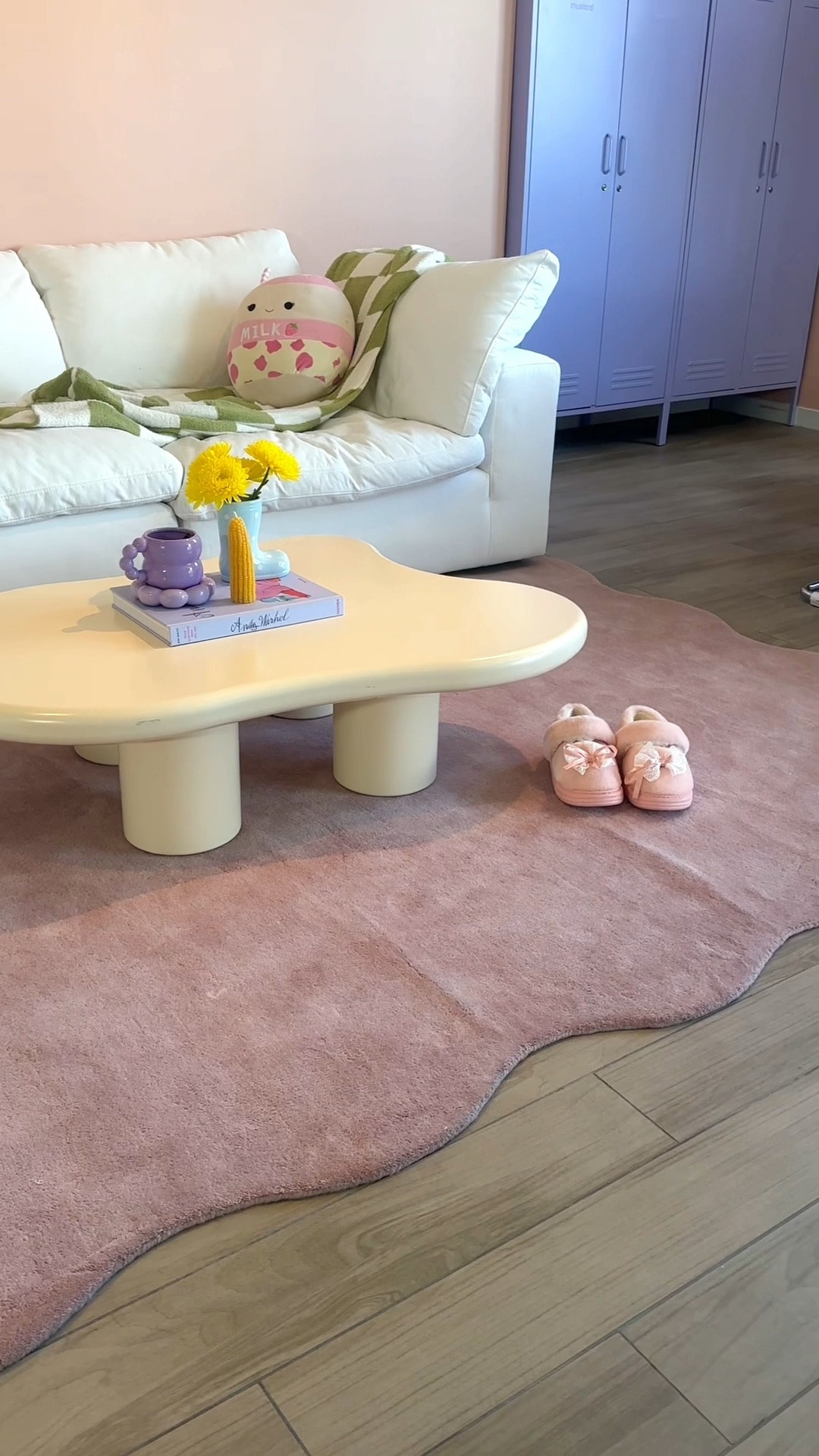 barbie core rug has arrived🧚‍♀️🎀

#LTKhome #LTKVideo #LTKxTarget