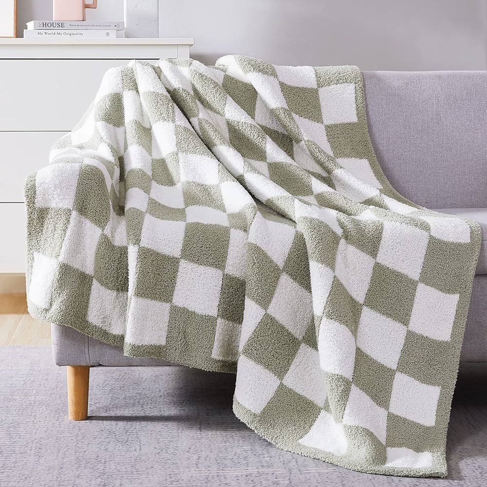 Amazon.com: WRENSONGE Checkered Throw Blanket, Sage Green Microfiber Soft Cozy Fluffy Warm Hand M... | Amazon (US)