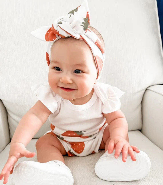 Strawberries on White Bummies and Tiny Knot or Top Knot | Etsy | Etsy (US)