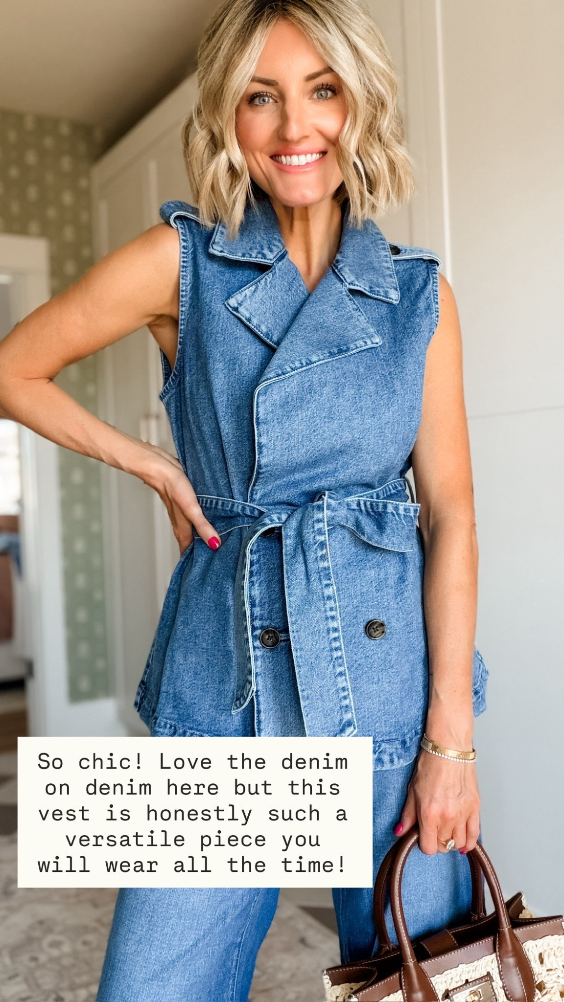 How cute is this denim vest?! I feel like this is a piece you could style for several seasons! Wearing XS/S.

Loverly Grey, Ann Taylor, denim vest, sale alert

#LTKootd #LTKSeasonal #LTKSaleAlert