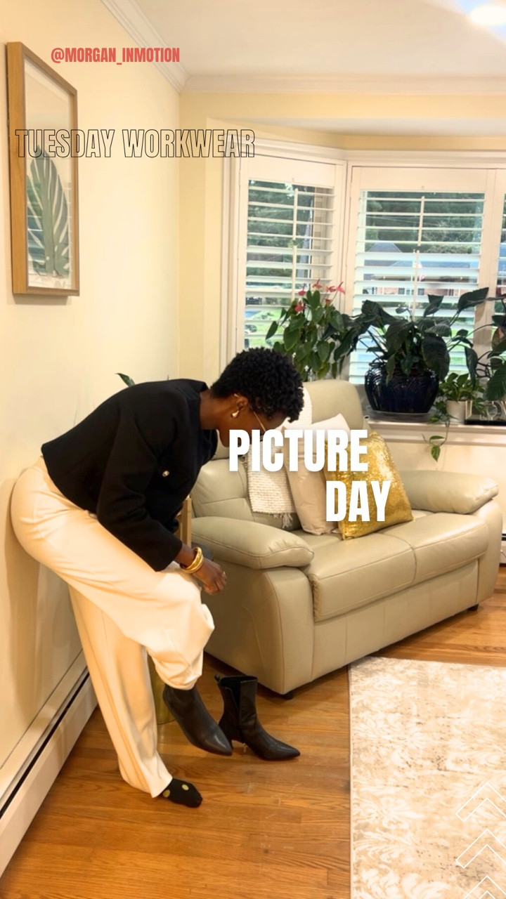 One of my favorite things about working in a school, getting yearly pics.

127lbs|5’4|Size Small|Shoe size: 8 

#workwear #pictureday #workootd #leadershiplooks #godsgirl #leadershipcoach #howtodressforinterviews #howtodressforwork #blazer #fallfashion

#LTKSwim #LTKWorkwear #LTKStyleTip