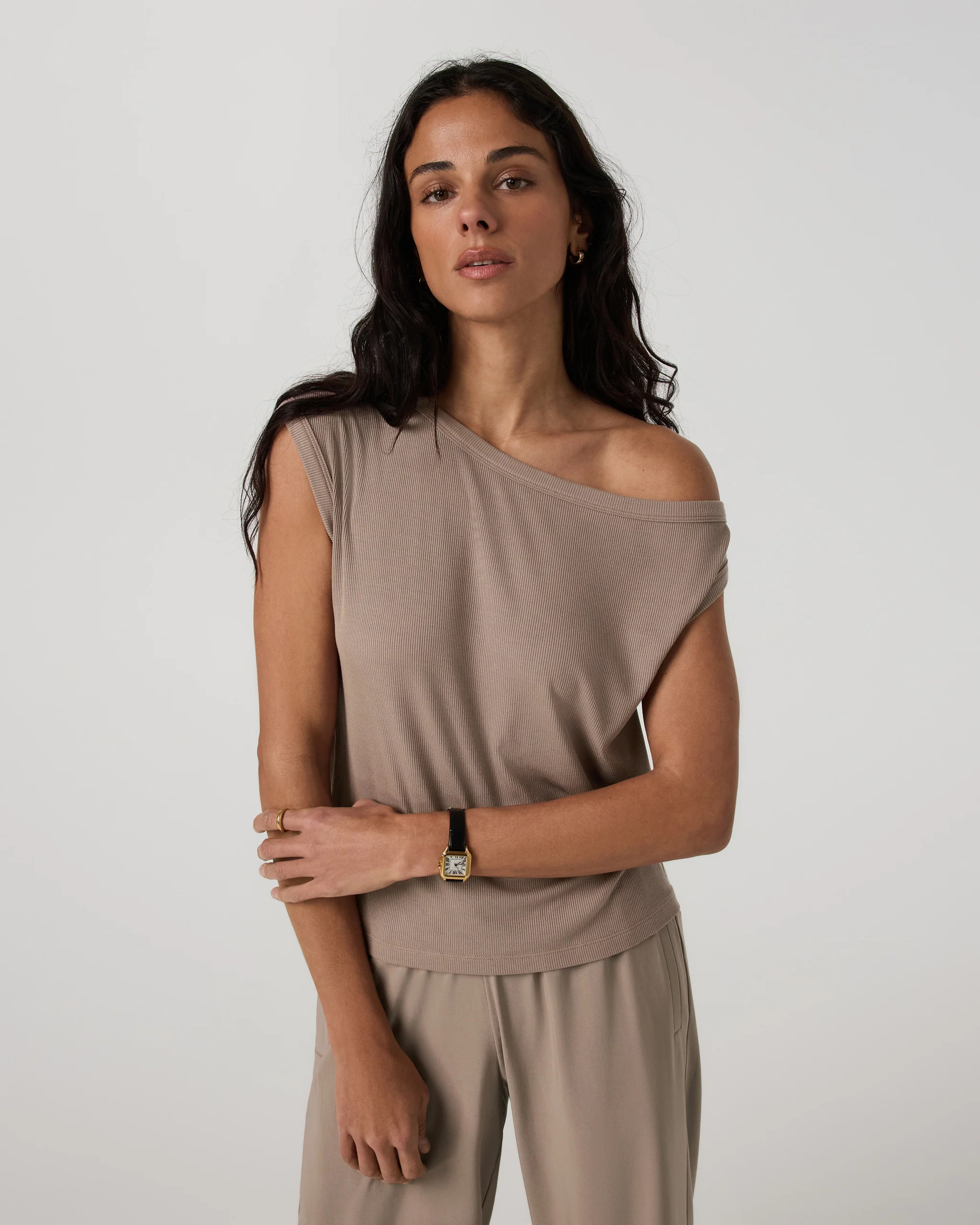 Cove Asymmetric Top | Vuori Clothing (US & Canada)