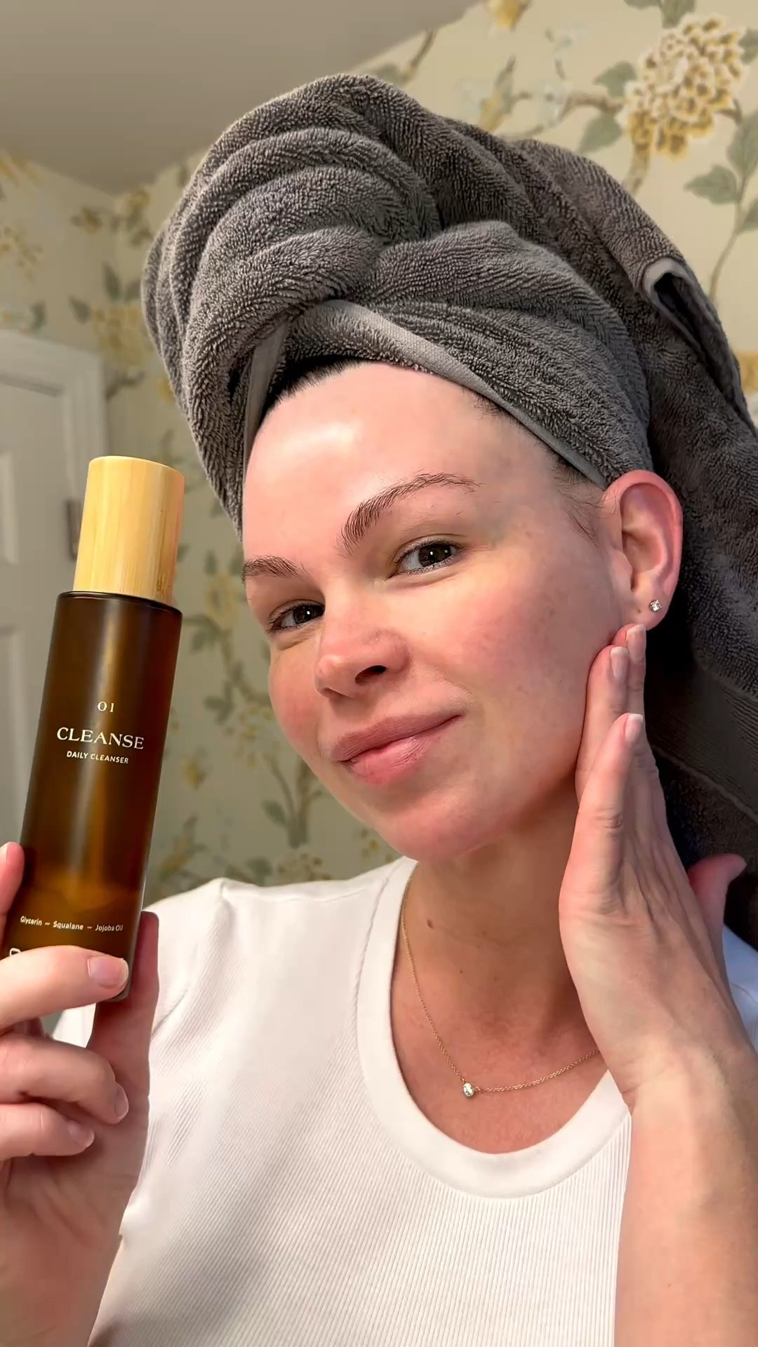 my clean skincare go to!!! Absolutely incredible 

#LTKmomlife #LTKgrwm #LTKBeauty