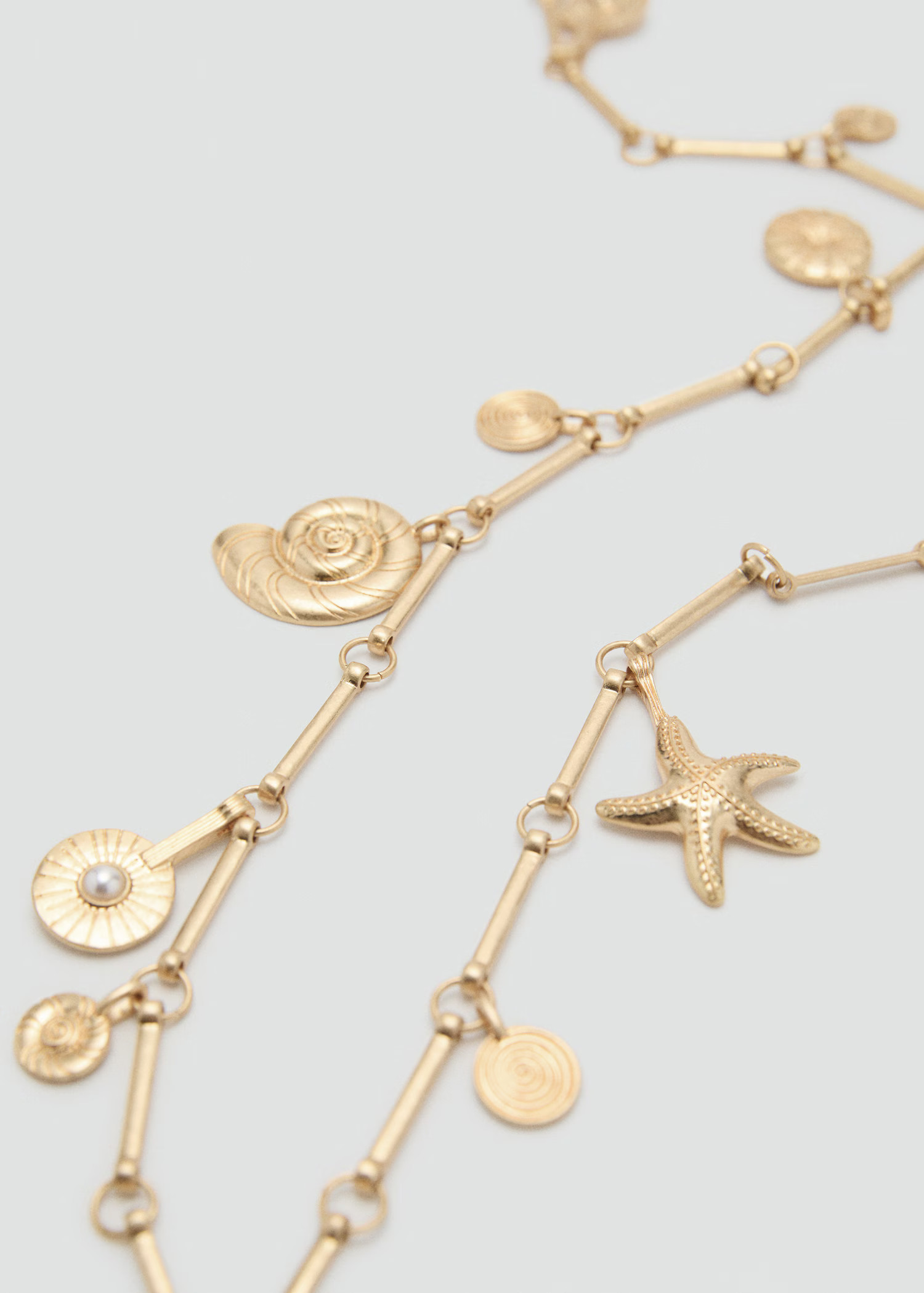 Metal belt with hanging pieces | Mango (US/MX/AU)