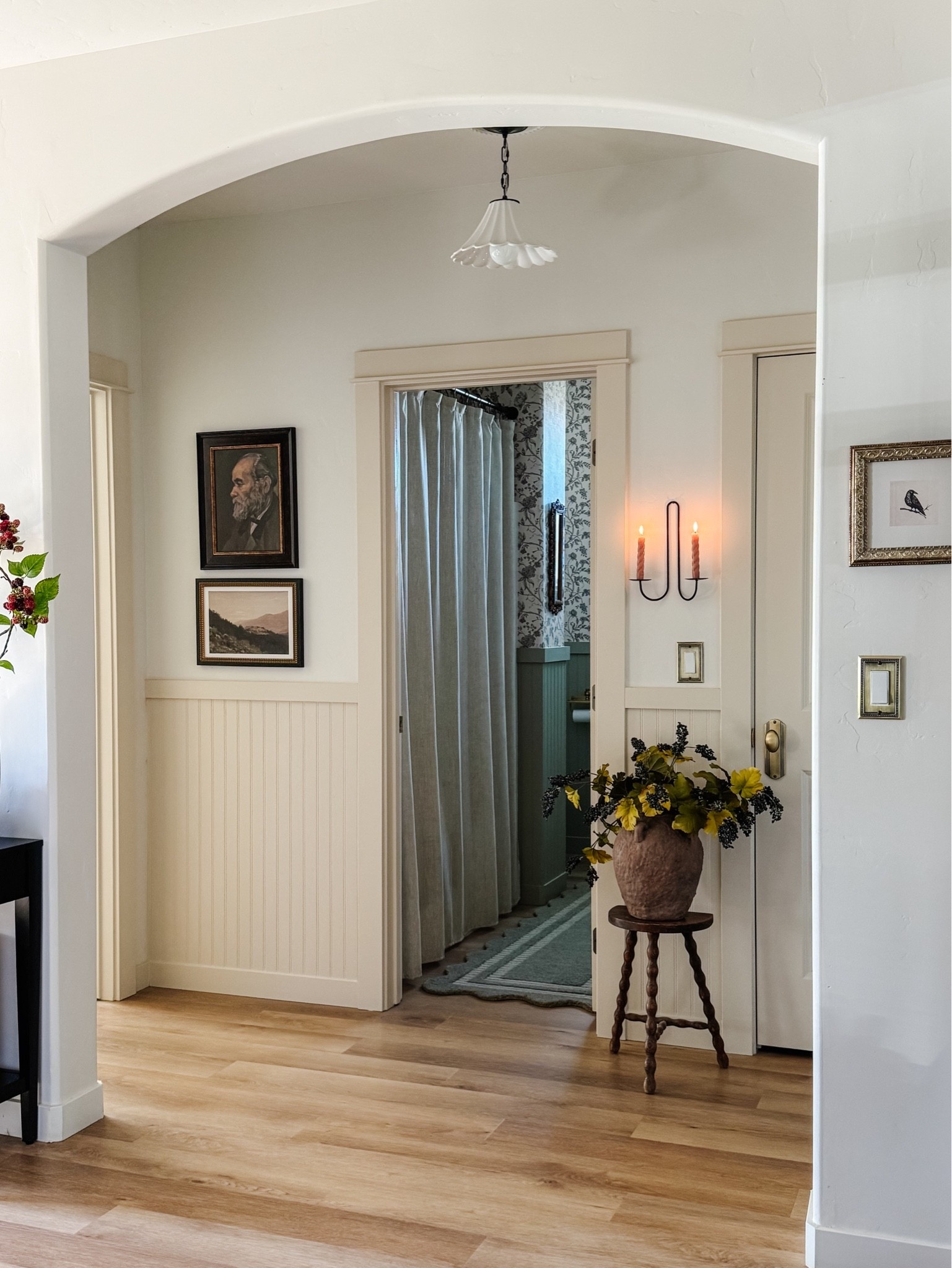 Our hallway home decor, Amazon

#LTKHome