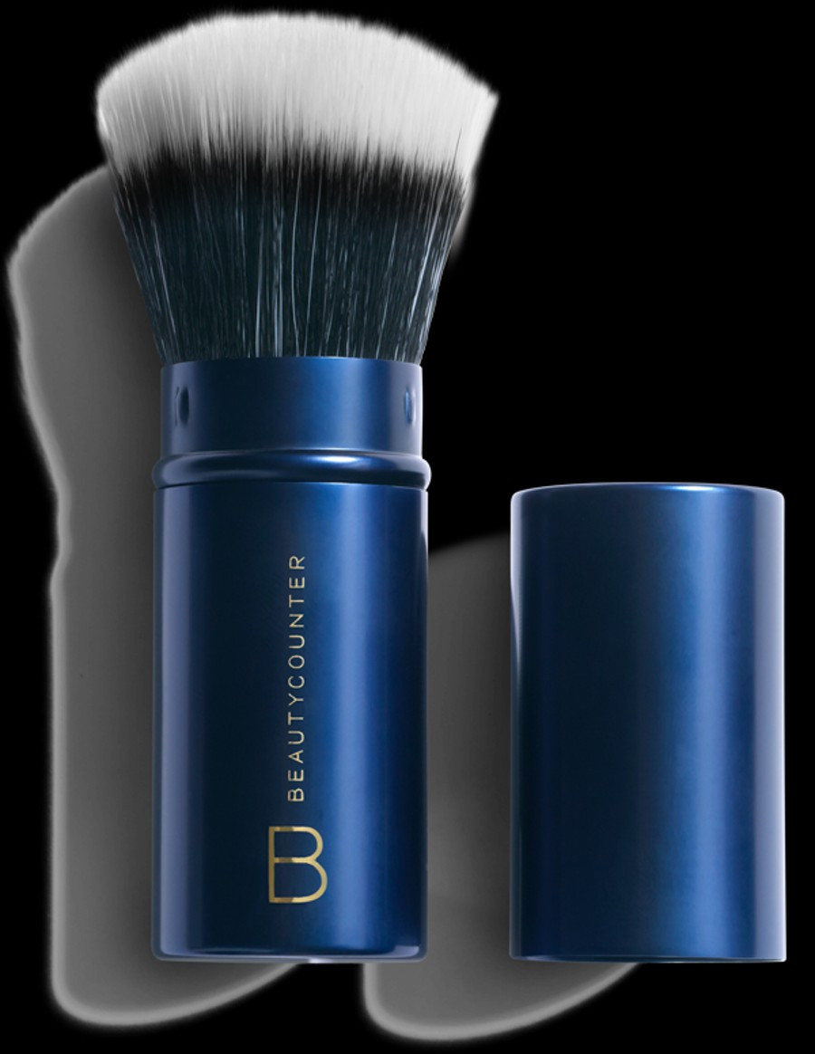 Retractable Foundation Brush | Beautycounter.com