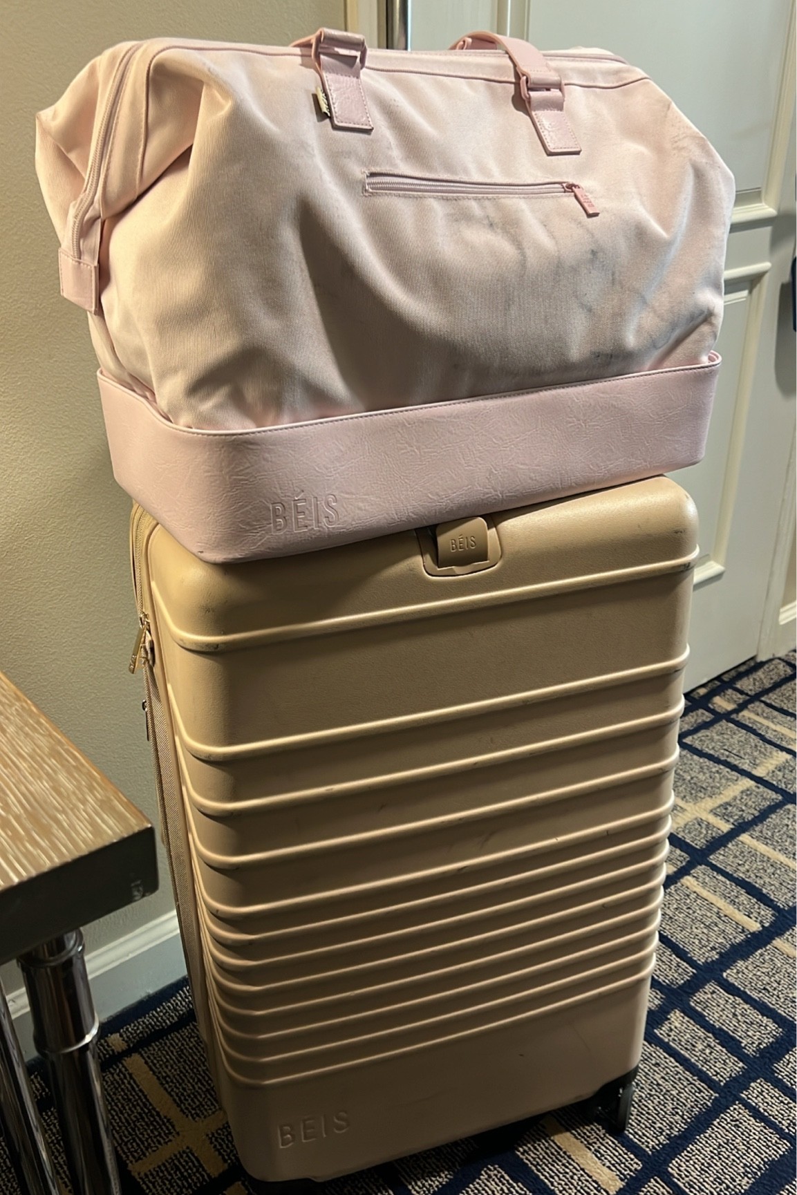 Beis The 29-inch Rolling Spinner Suitcase in Beige