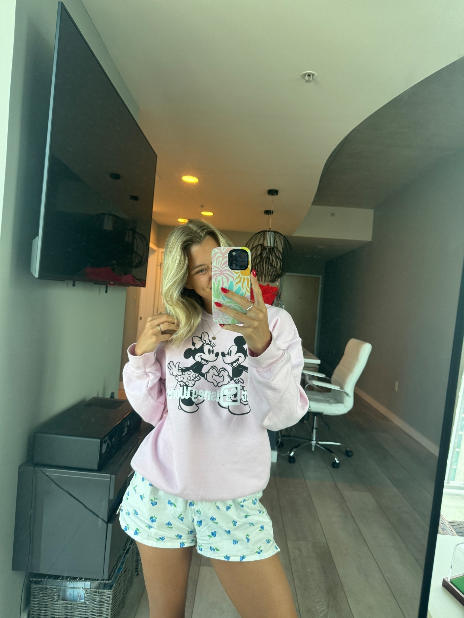 Slow summer mornings with my cozy outfits! Love a sweatshirt & boxer shorts combo!!


#LTKFindsUnder50 #LTKSummerEdit #LTKSeasonal