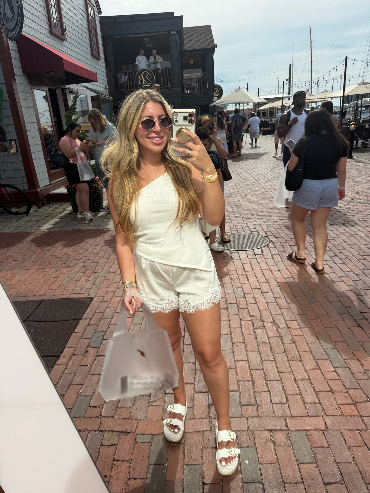 Rhode skin, Rhode Island, Newport

#LTKgrwm #LTKdayinmylife #LTKTravel